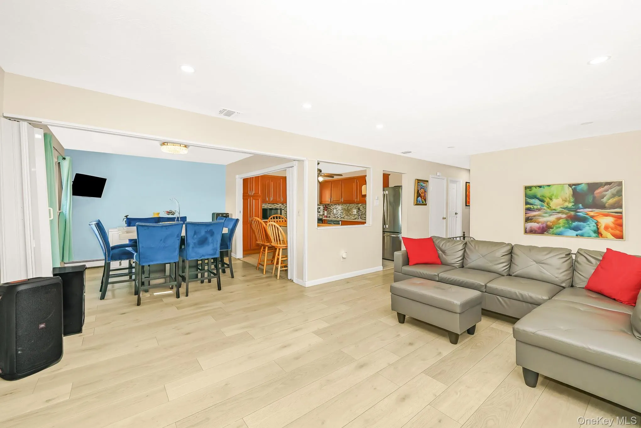 9 Hamlin Avenue, Babylon, NY, 5 Bedrooms Bedrooms, 11 Rooms Rooms,2 BathroomsBathrooms,Residential,For Rent,Hamlin,0,1023868 9 Hamlin Avenue, Babylon, NY, 5 Bedrooms Bedrooms, 11 Rooms Rooms,2 BathroomsBathrooms,Residential,For Rent,Hamlin,0,1023868