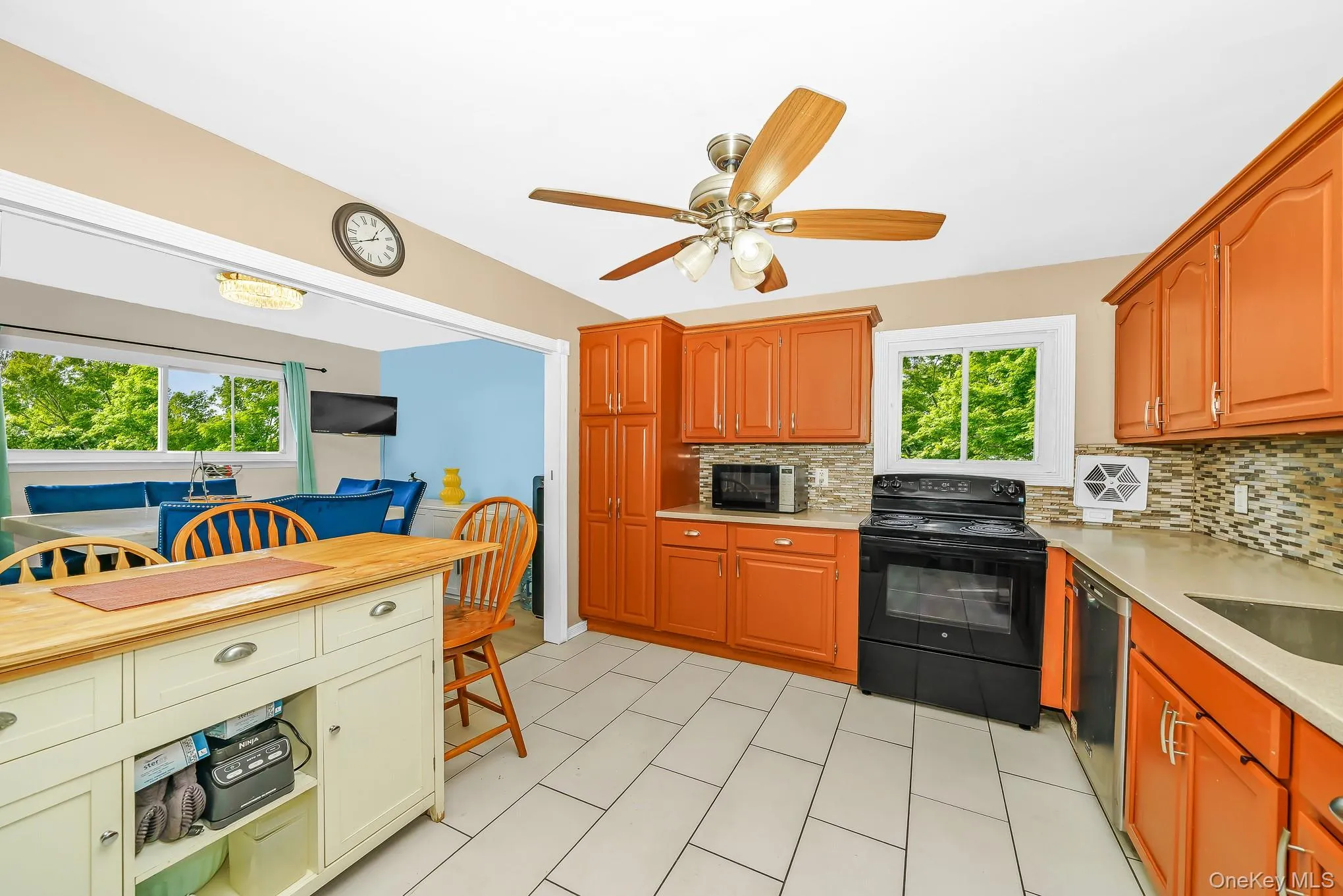 9 Hamlin Avenue, Babylon, NY, 5 Bedrooms Bedrooms, 11 Rooms Rooms,2 BathroomsBathrooms,Residential,For Rent,Hamlin,0,1023868 9 Hamlin Avenue, Babylon, NY, 5 Bedrooms Bedrooms, 11 Rooms Rooms,2 BathroomsBathrooms,Residential,For Rent,Hamlin,0,1023868
