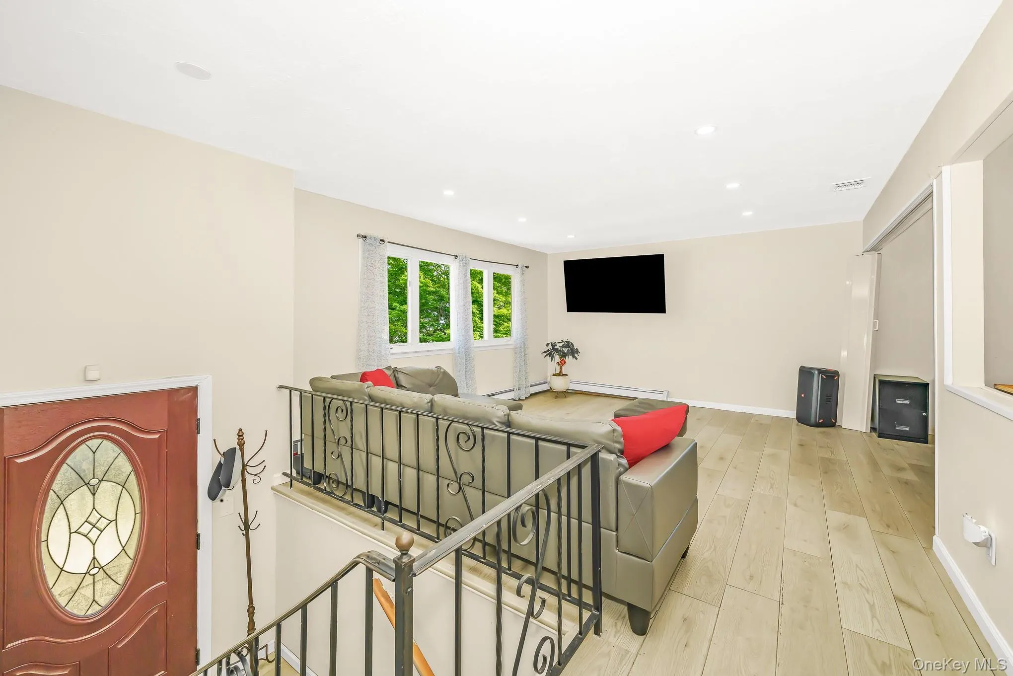 9 Hamlin Avenue, Babylon, NY, 5 Bedrooms Bedrooms, 11 Rooms Rooms,2 BathroomsBathrooms,Residential,For Rent,Hamlin,0,1023868 9 Hamlin Avenue, Babylon, NY, 5 Bedrooms Bedrooms, 11 Rooms Rooms,2 BathroomsBathrooms,Residential,For Rent,Hamlin,0,1023868