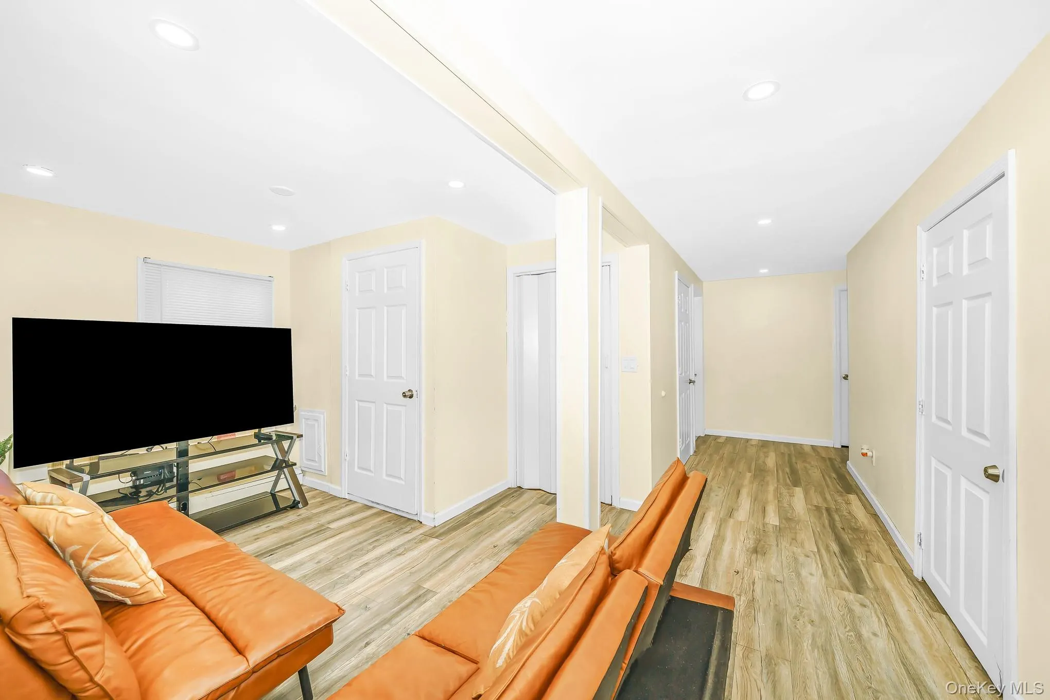 9 Hamlin Avenue, Babylon, NY, 5 Bedrooms Bedrooms, 11 Rooms Rooms,2 BathroomsBathrooms,Residential,For Rent,Hamlin,0,1023868 9 Hamlin Avenue, Babylon, NY, 5 Bedrooms Bedrooms, 11 Rooms Rooms,2 BathroomsBathrooms,Residential,For Rent,Hamlin,0,1023868