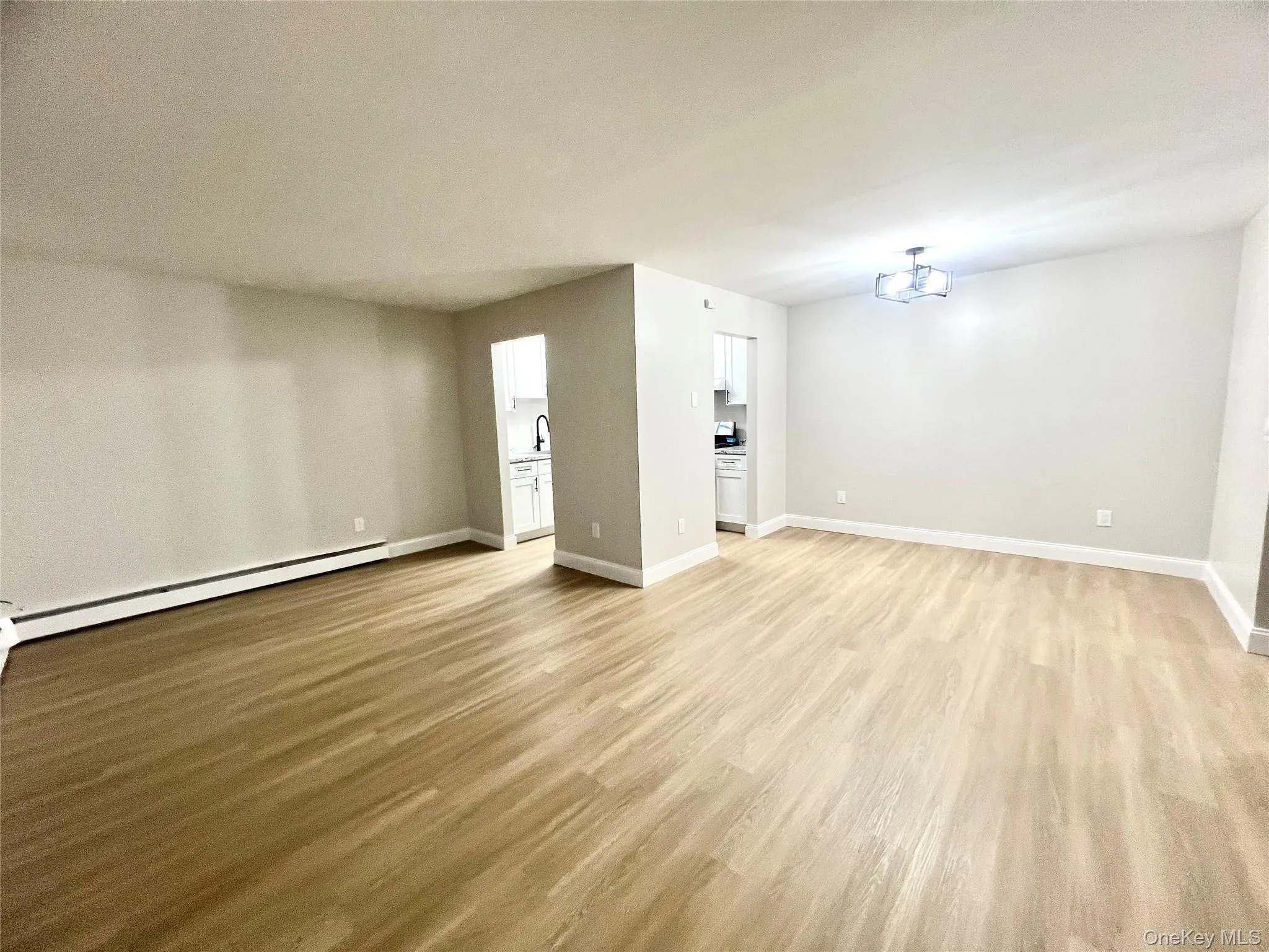 51 Ruth Court, Middletown, NY, 2 Bedrooms Bedrooms, 5 Rooms Rooms,1 BathroomBathrooms,Residential Lease,For Rent,Ruth,0,1023873 51 Ruth Court, Middletown, NY, 2 Bedrooms Bedrooms, 5 Rooms Rooms,1 BathroomBathrooms,Residential Lease,For Rent,Ruth,0,1023873