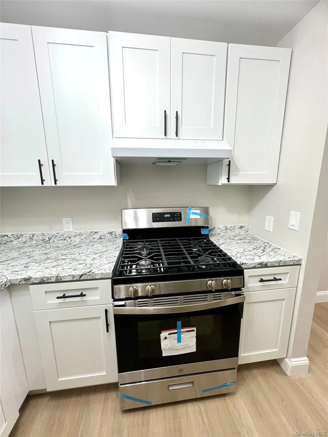 51 Ruth Court, Middletown, NY, 2 Bedrooms Bedrooms, 5 Rooms Rooms,1 BathroomBathrooms,Residential Lease,For Rent,Ruth,0,1023873 51 Ruth Court, Middletown, NY, 2 Bedrooms Bedrooms, 5 Rooms Rooms,1 BathroomBathrooms,Residential Lease,For Rent,Ruth,0,1023873