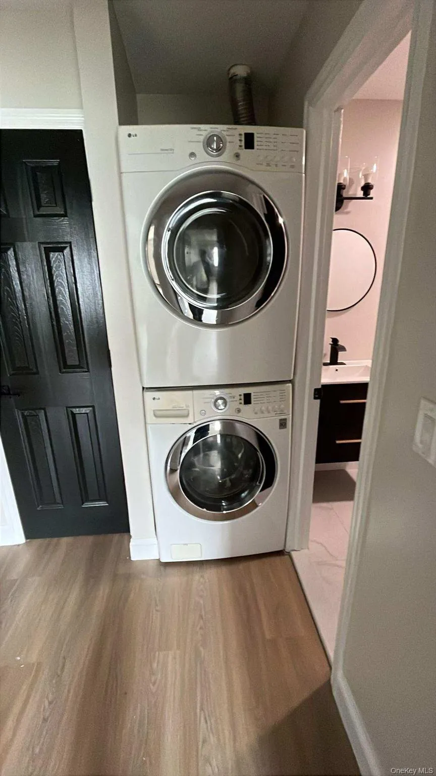 51 Ruth Court, Middletown, NY, 2 Bedrooms Bedrooms, 5 Rooms Rooms,1 BathroomBathrooms,Residential Lease,For Rent,Ruth,0,1023873 51 Ruth Court, Middletown, NY, 2 Bedrooms Bedrooms, 5 Rooms Rooms,1 BathroomBathrooms,Residential Lease,For Rent,Ruth,0,1023873