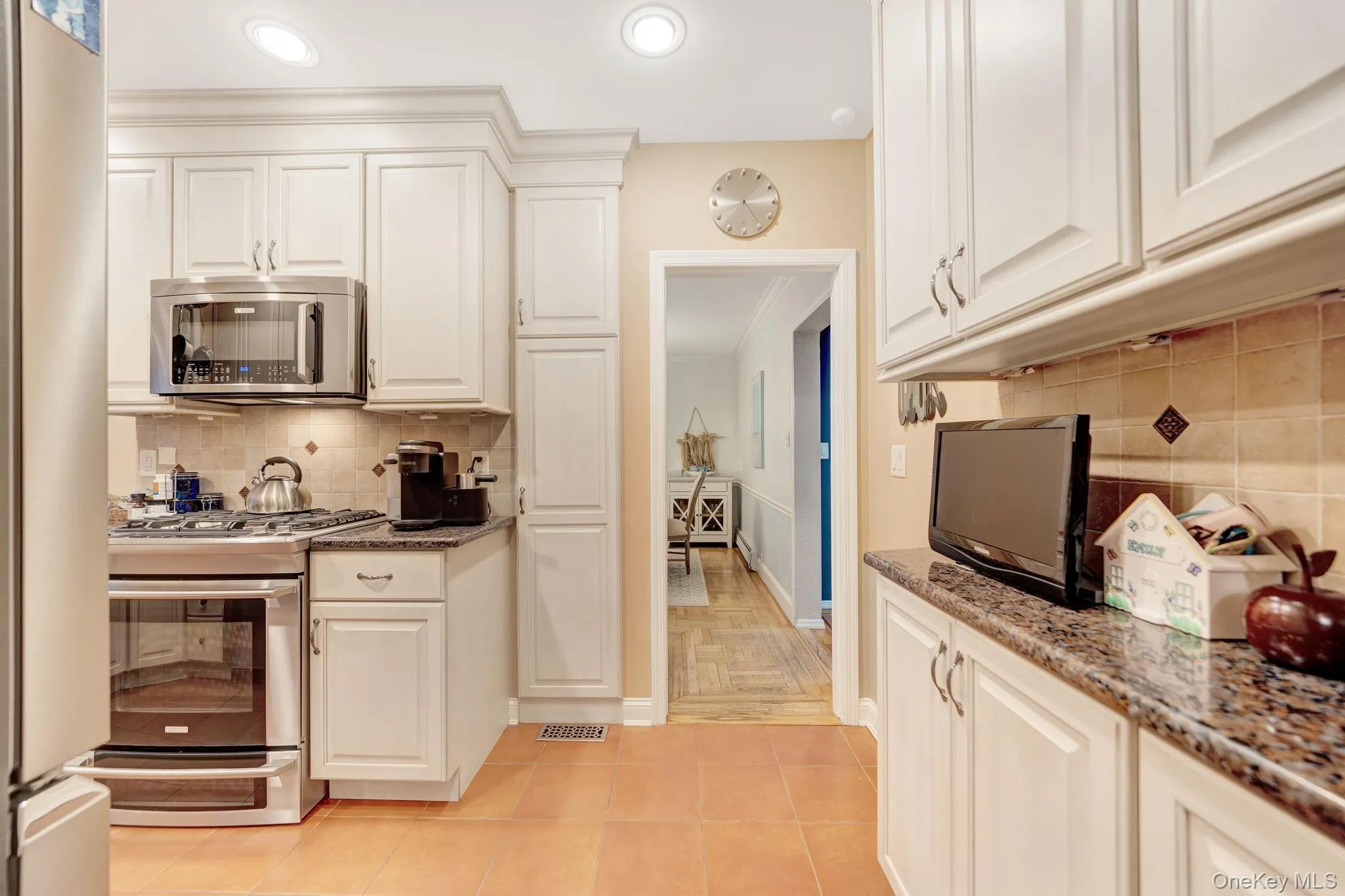 327 Wynsum Avenue, Hempstead, NY, 3 Bedrooms Bedrooms, 7 Rooms Rooms,2 BathroomsBathrooms,Residential,For Rent,Wynsum,0,1023876 327 Wynsum Avenue, Hempstead, NY, 3 Bedrooms Bedrooms, 7 Rooms Rooms,2 BathroomsBathrooms,Residential,For Rent,Wynsum,0,1023876