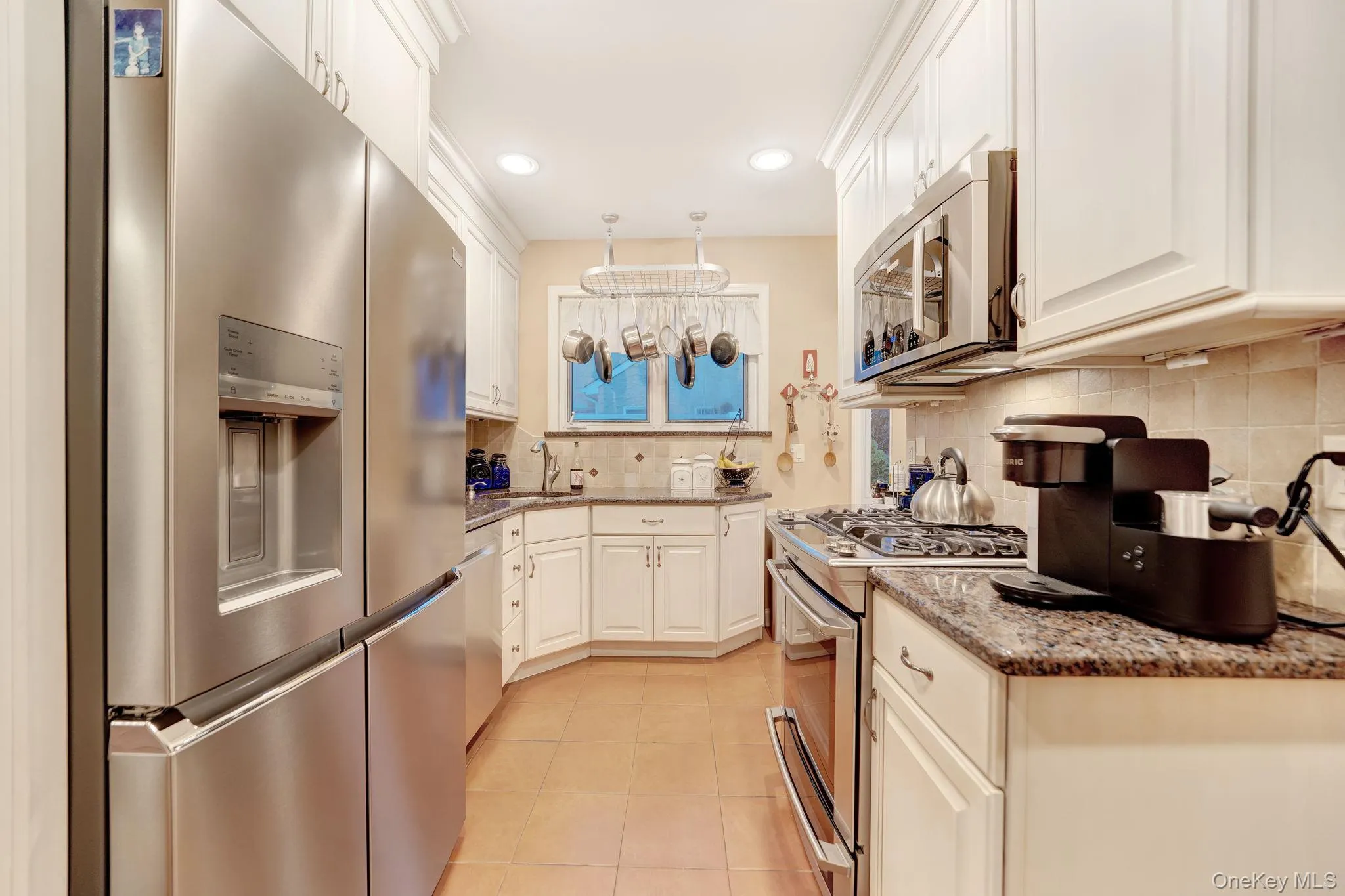 327 Wynsum Avenue, Hempstead, NY, 3 Bedrooms Bedrooms, 7 Rooms Rooms,2 BathroomsBathrooms,Residential,For Rent,Wynsum,0,1023876 327 Wynsum Avenue, Hempstead, NY, 3 Bedrooms Bedrooms, 7 Rooms Rooms,2 BathroomsBathrooms,Residential,For Rent,Wynsum,0,1023876