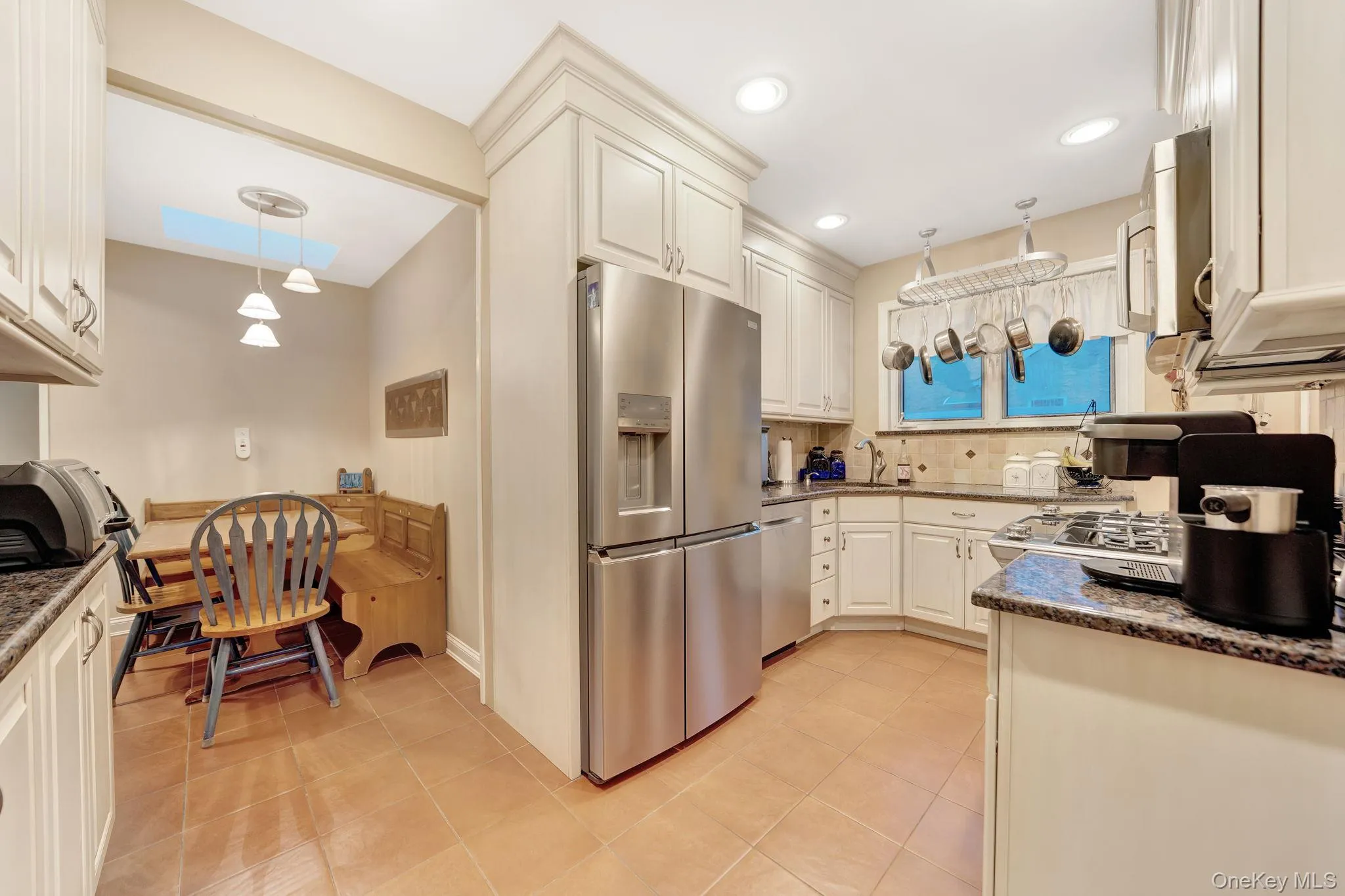 327 Wynsum Avenue, Hempstead, NY, 3 Bedrooms Bedrooms, 7 Rooms Rooms,2 BathroomsBathrooms,Residential,For Rent,Wynsum,0,1023876 327 Wynsum Avenue, Hempstead, NY, 3 Bedrooms Bedrooms, 7 Rooms Rooms,2 BathroomsBathrooms,Residential,For Rent,Wynsum,0,1023876
