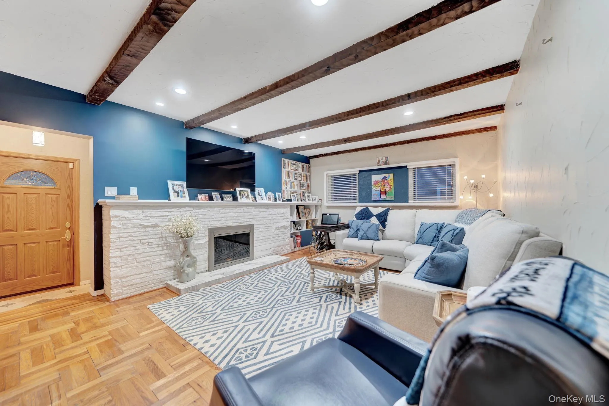 327 Wynsum Avenue, Hempstead, NY, 3 Bedrooms Bedrooms, 7 Rooms Rooms,2 BathroomsBathrooms,Residential,For Rent,Wynsum,0,1023876 327 Wynsum Avenue, Hempstead, NY, 3 Bedrooms Bedrooms, 7 Rooms Rooms,2 BathroomsBathrooms,Residential,For Rent,Wynsum,0,1023876