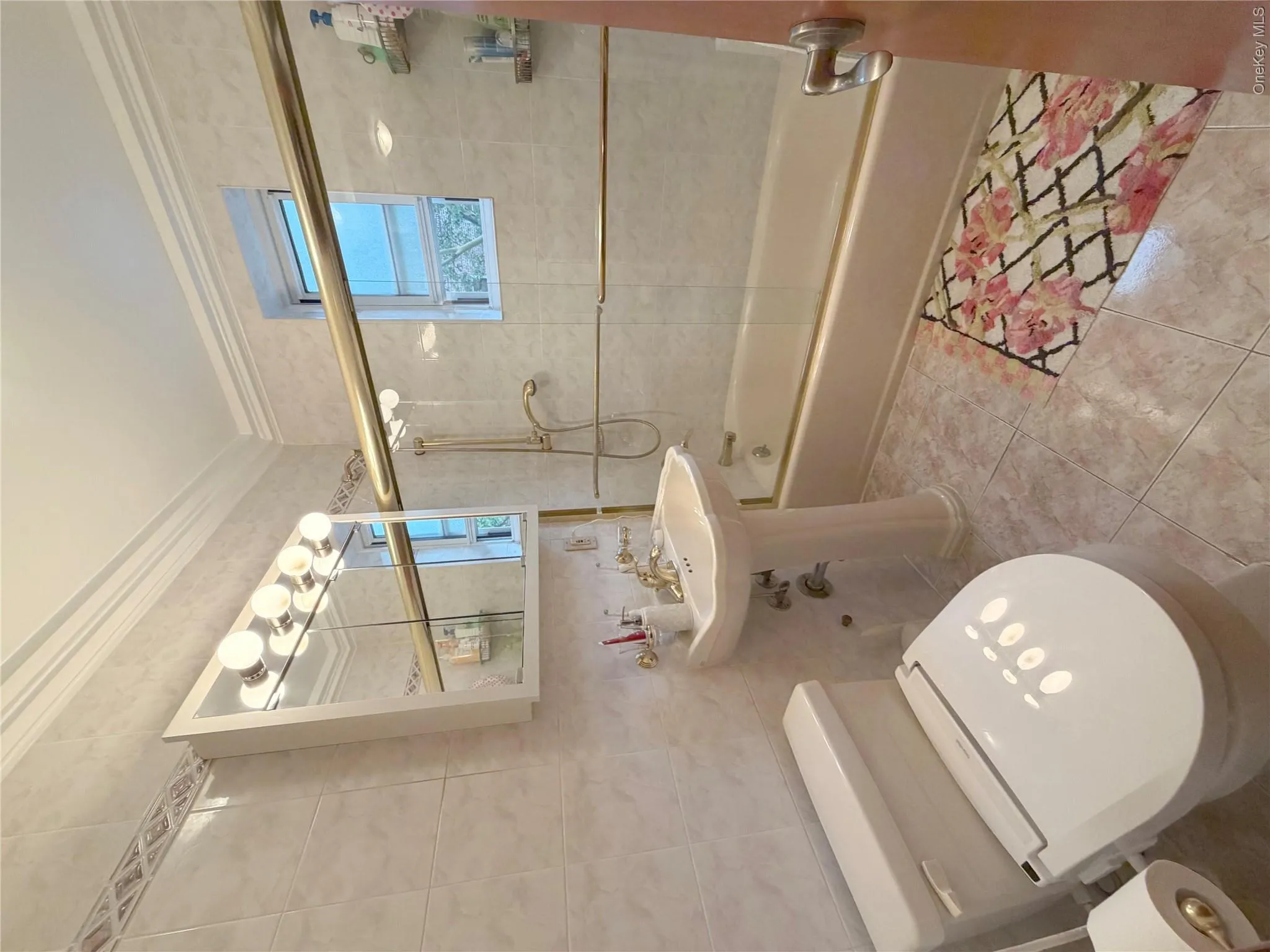 6411 99th Street, New York, NY, 2 Bedrooms Bedrooms, 5 Rooms Rooms,1 BathroomBathrooms,Residential,For Rent,99th,0,1023877 6411 99th Street, New York, NY, 2 Bedrooms Bedrooms, 5 Rooms Rooms,1 BathroomBathrooms,Residential,For Rent,99th,0,1023877