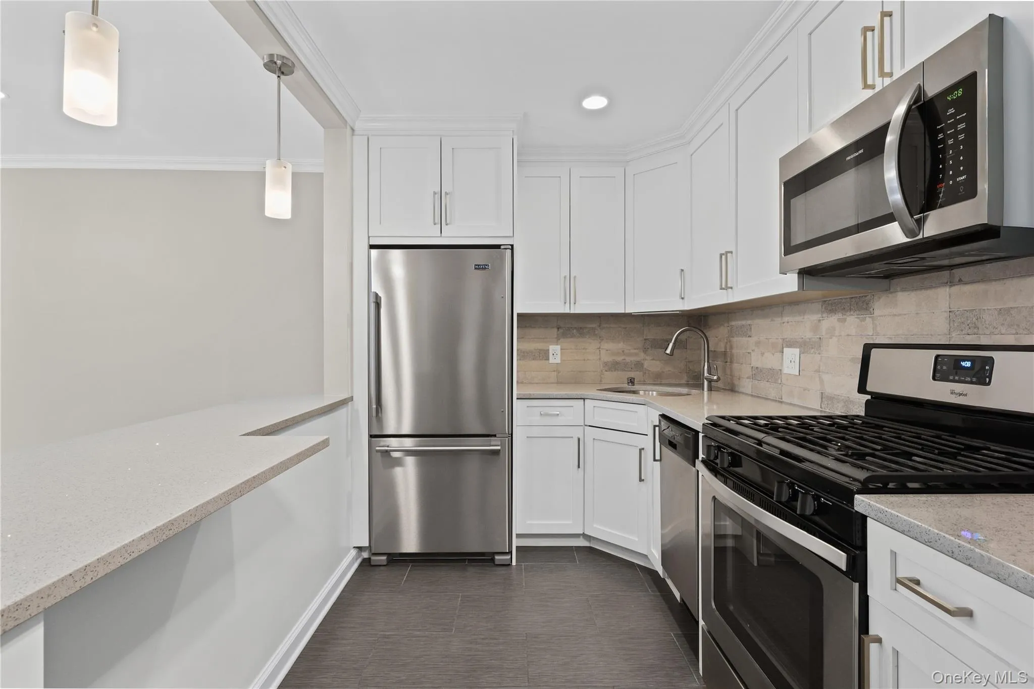 152 B N Broadway, White Plains, NY, 1 Bedroom Bedrooms, 4 Rooms Rooms,1 BathroomBathrooms,Residential,For Rent,B N Broadway,0,1023880 152 B N Broadway, White Plains, NY, 1 Bedroom Bedrooms, 4 Rooms Rooms,1 BathroomBathrooms,Residential,For Rent,B N Broadway,0,1023880