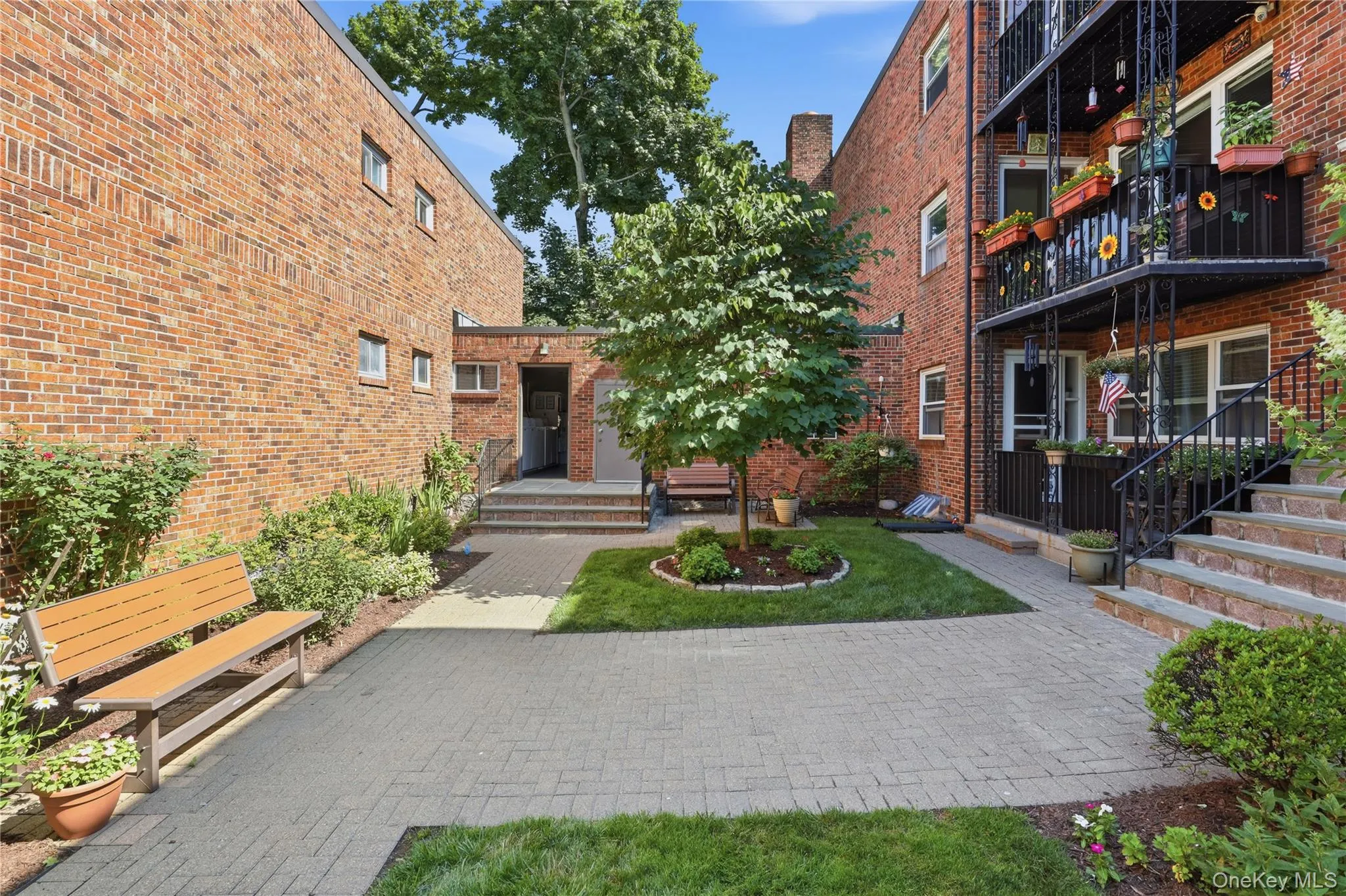 152 B N Broadway, White Plains, NY, 1 Bedroom Bedrooms, 4 Rooms Rooms,1 BathroomBathrooms,Residential,For Rent,B N Broadway,0,1023880 152 B N Broadway, White Plains, NY, 1 Bedroom Bedrooms, 4 Rooms Rooms,1 BathroomBathrooms,Residential,For Rent,B N Broadway,0,1023880