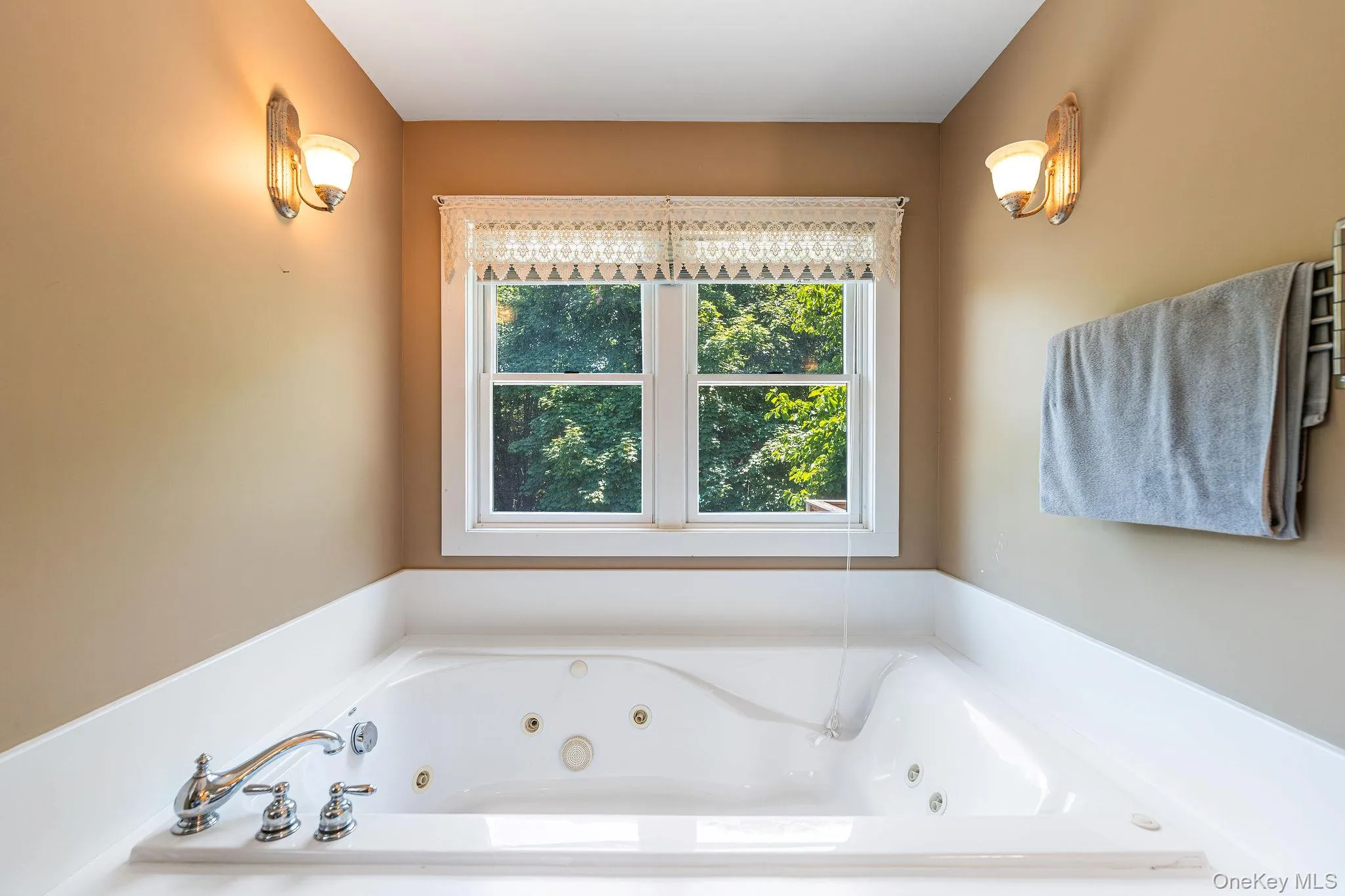 4408 Old North Road, Southold, NY, 4 Bedrooms Bedrooms, 8 Rooms Rooms,2 BathroomsBathrooms,Residential,For Rent,Old North,0,1023884 4408 Old North Road, Southold, NY, 4 Bedrooms Bedrooms, 8 Rooms Rooms,2 BathroomsBathrooms,Residential,For Rent,Old North,0,1023884