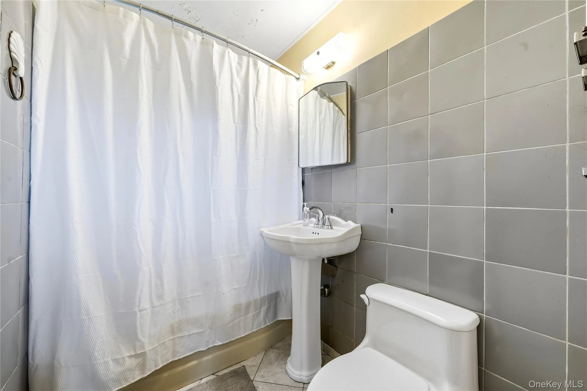 161 Duckpond Drive, Hempstead, NY, 4 Bedrooms Bedrooms, 6 Rooms Rooms,2 BathroomsBathrooms,Residential,For Rent,Duckpond,0,1023886 161 Duckpond Drive, Hempstead, NY, 4 Bedrooms Bedrooms, 6 Rooms Rooms,2 BathroomsBathrooms,Residential,For Rent,Duckpond,0,1023886