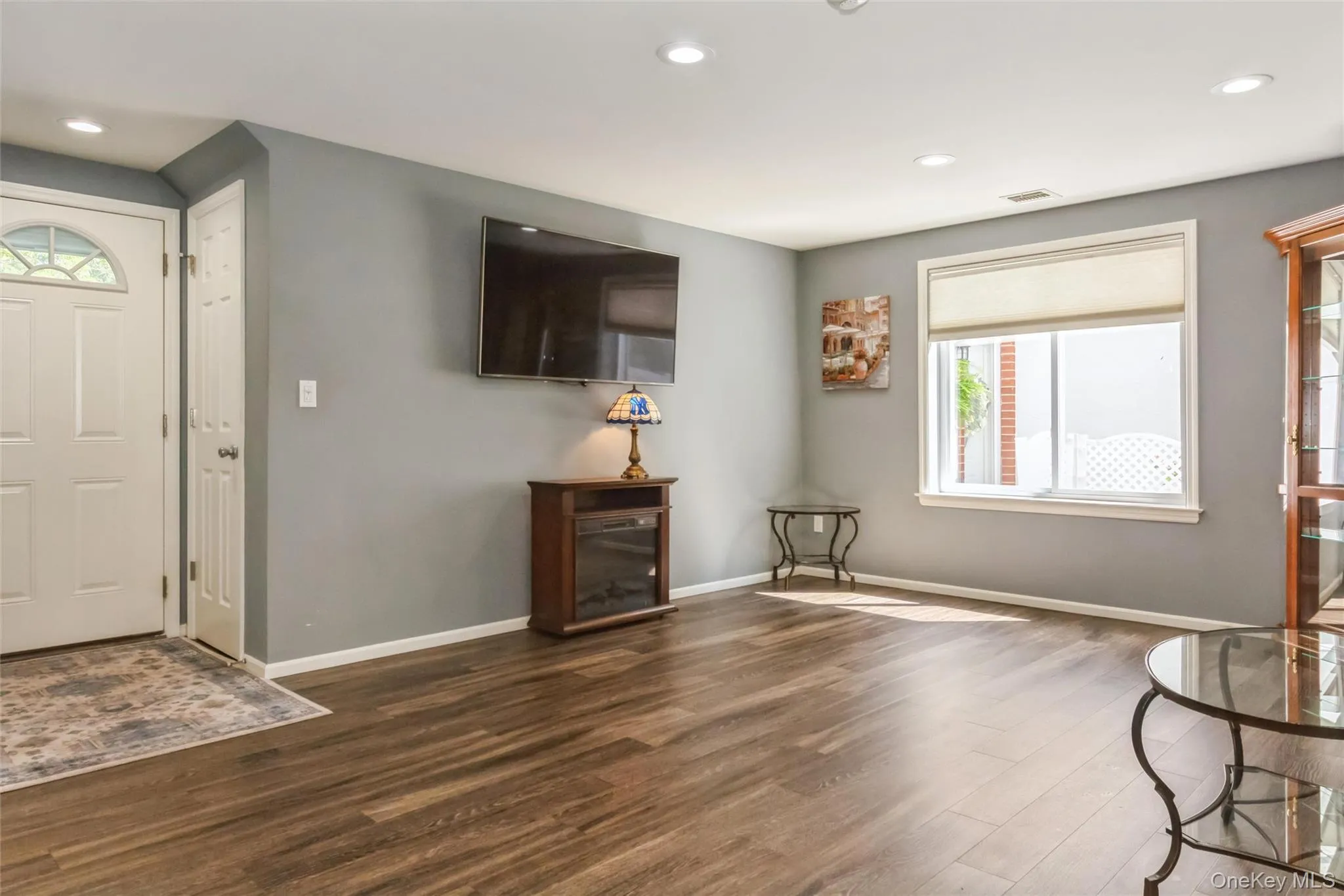 383 Birchwood Road, Brookhaven, NY, 1 Bedroom Bedrooms, 4 Rooms Rooms,1 BathroomBathrooms,Residential,For Rent,Birchwood,0,1023893 383 Birchwood Road, Brookhaven, NY, 1 Bedroom Bedrooms, 4 Rooms Rooms,1 BathroomBathrooms,Residential,For Rent,Birchwood,0,1023893