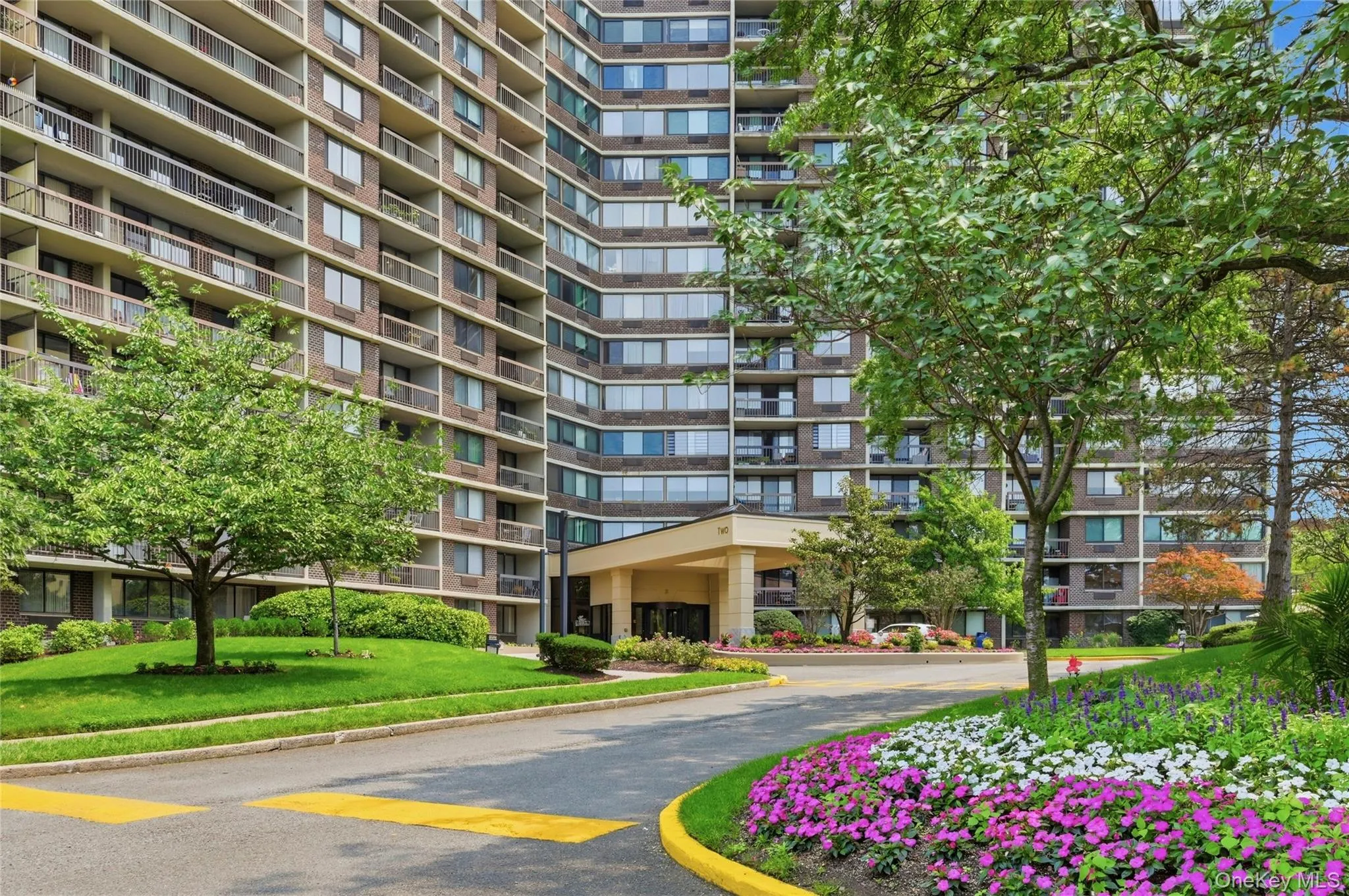 2 Bay Club Drive, New York, NY, 2 Bedrooms Bedrooms, 5 Rooms Rooms,2 BathroomsBathrooms,Residential,For Rent,Bay Club,0,1023900 2 Bay Club Drive, New York, NY, 2 Bedrooms Bedrooms, 5 Rooms Rooms,2 BathroomsBathrooms,Residential,For Rent,Bay Club,0,1023900
