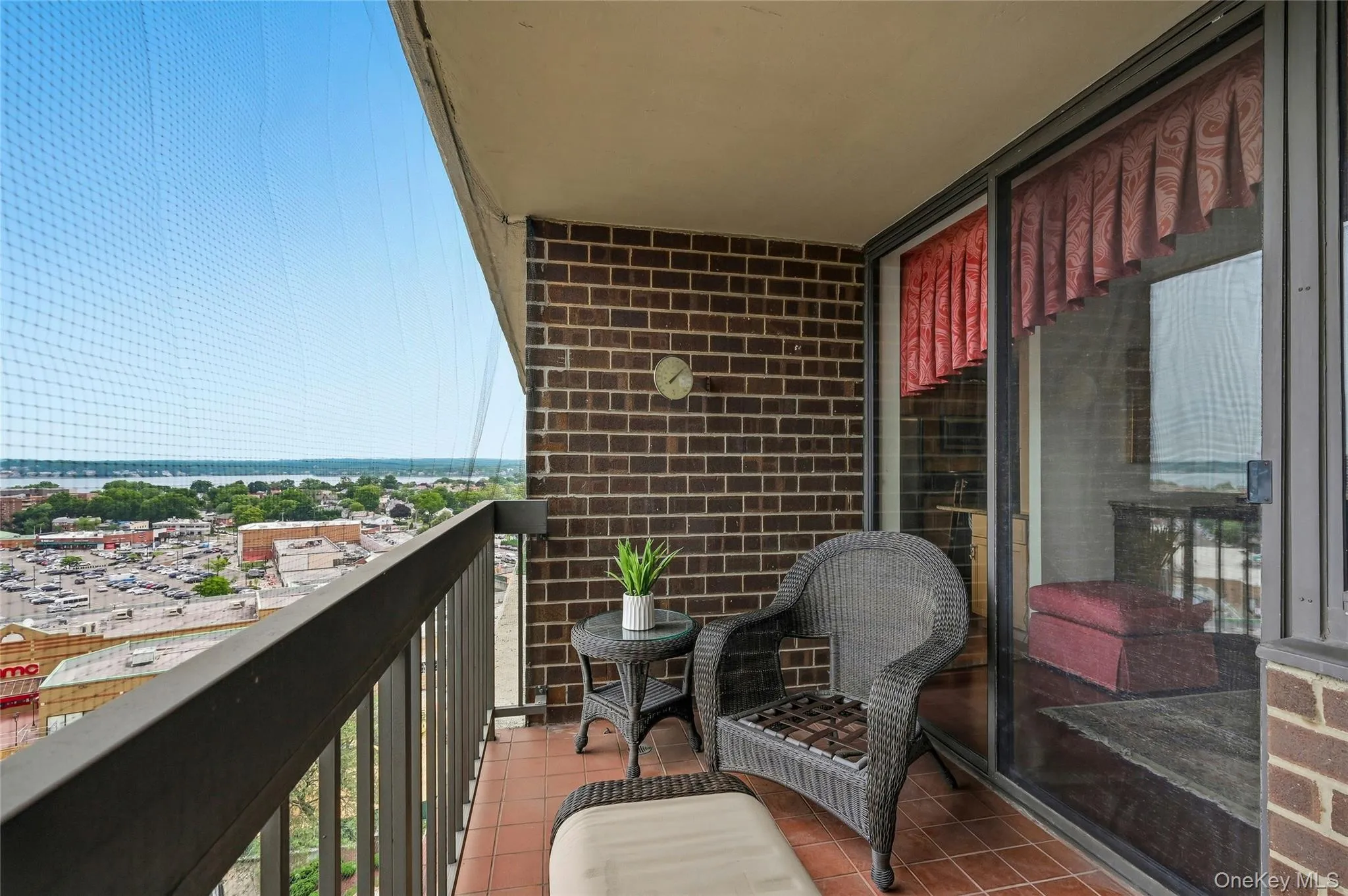 2 Bay Club Drive, New York, NY, 2 Bedrooms Bedrooms, 5 Rooms Rooms,2 BathroomsBathrooms,Residential,For Rent,Bay Club,0,1023900 2 Bay Club Drive, New York, NY, 2 Bedrooms Bedrooms, 5 Rooms Rooms,2 BathroomsBathrooms,Residential,For Rent,Bay Club,0,1023900