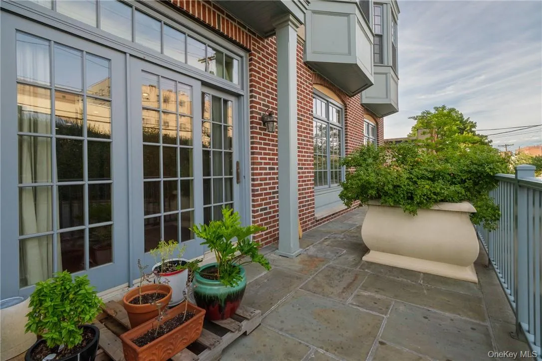55 1st Street, Pelham, NY, 2 Bedrooms Bedrooms, 7 Rooms Rooms,2 BathroomsBathrooms,Residential Lease,For Rent,1st,0,1023902 55 1st Street, Pelham, NY, 2 Bedrooms Bedrooms, 7 Rooms Rooms,2 BathroomsBathrooms,Residential Lease,For Rent,1st,0,1023902