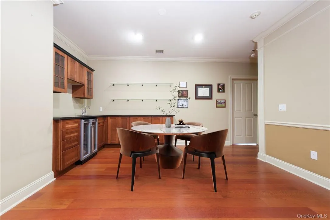 55 1st Street, Pelham, NY, 2 Bedrooms Bedrooms, 7 Rooms Rooms,2 BathroomsBathrooms,Residential Lease,For Rent,1st,0,1023902 55 1st Street, Pelham, NY, 2 Bedrooms Bedrooms, 7 Rooms Rooms,2 BathroomsBathrooms,Residential Lease,For Rent,1st,0,1023902