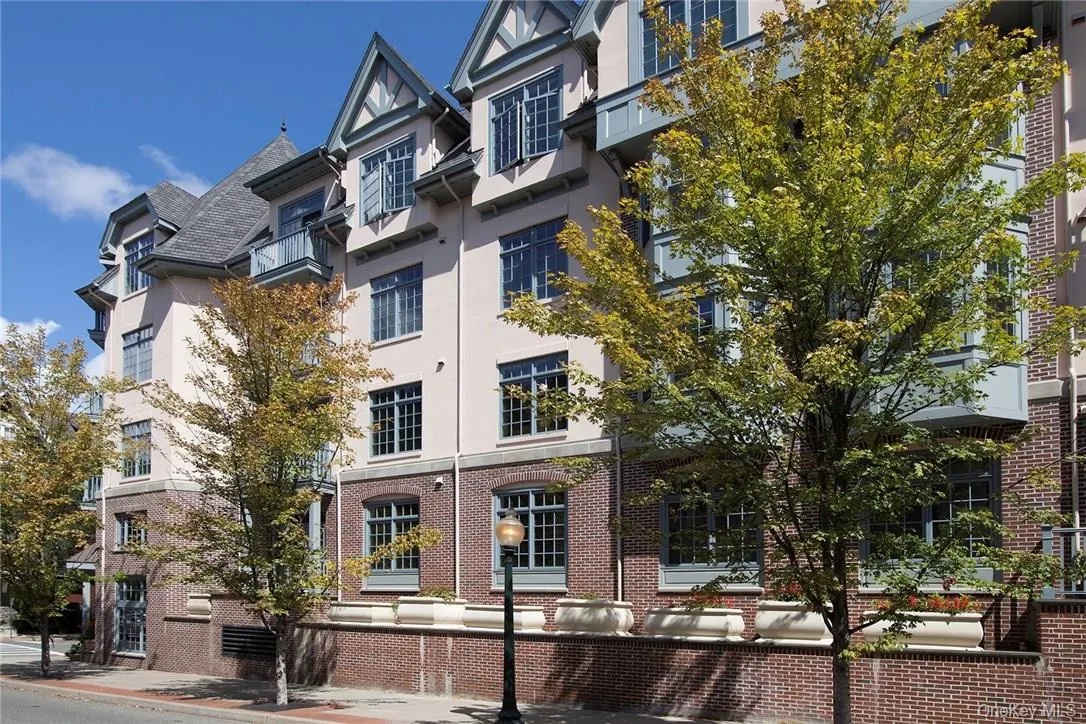 55 1st Street, Pelham, NY, 2 Bedrooms Bedrooms, 7 Rooms Rooms,2 BathroomsBathrooms,Residential Lease,For Rent,1st,0,1023902 55 1st Street, Pelham, NY, 2 Bedrooms Bedrooms, 7 Rooms Rooms,2 BathroomsBathrooms,Residential Lease,For Rent,1st,0,1023902