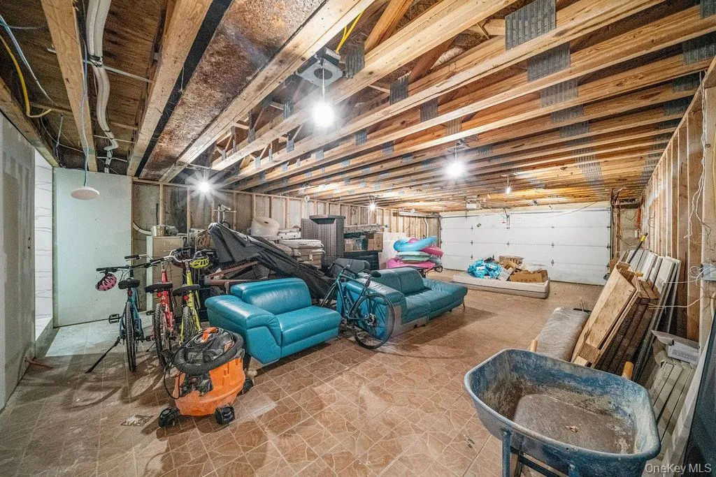 5 Nicolosi Drive, New York, NY, 4 Bedrooms Bedrooms, 11 Rooms Rooms,5 BathroomsBathrooms,Residential,For Rent,Nicolosi,0,1023913 5 Nicolosi Drive, New York, NY, 4 Bedrooms Bedrooms, 11 Rooms Rooms,5 BathroomsBathrooms,Residential,For Rent,Nicolosi,0,1023913