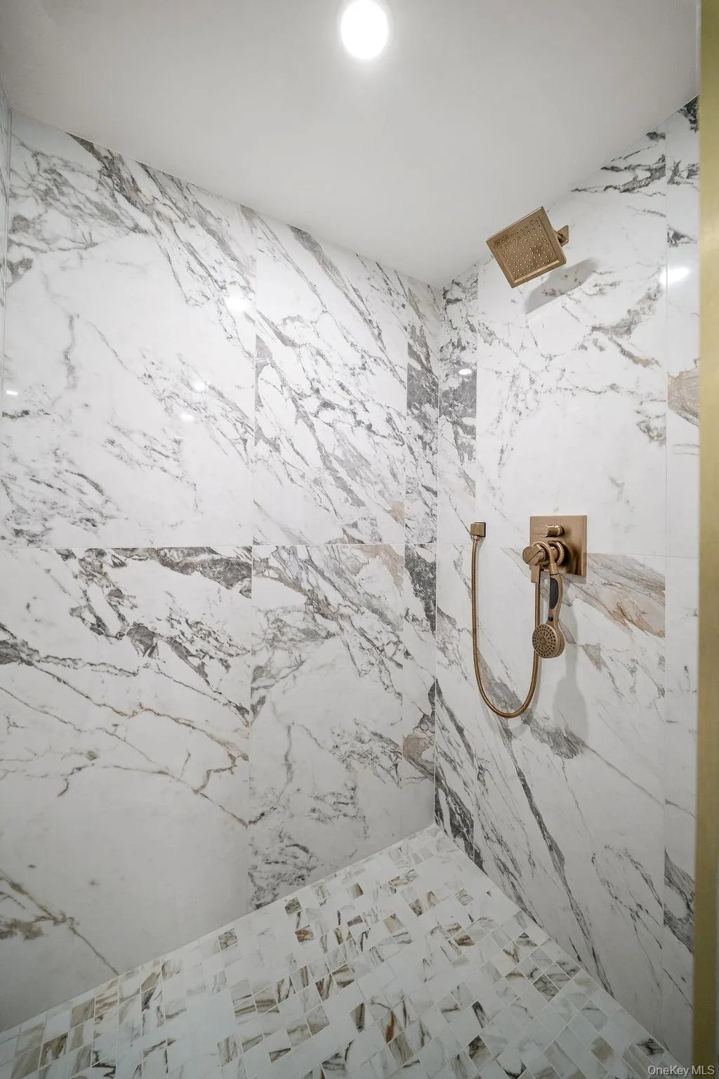 5 Nicolosi Drive, New York, NY, 4 Bedrooms Bedrooms, 11 Rooms Rooms,5 BathroomsBathrooms,Residential,For Rent,Nicolosi,0,1023913 5 Nicolosi Drive, New York, NY, 4 Bedrooms Bedrooms, 11 Rooms Rooms,5 BathroomsBathrooms,Residential,For Rent,Nicolosi,0,1023913