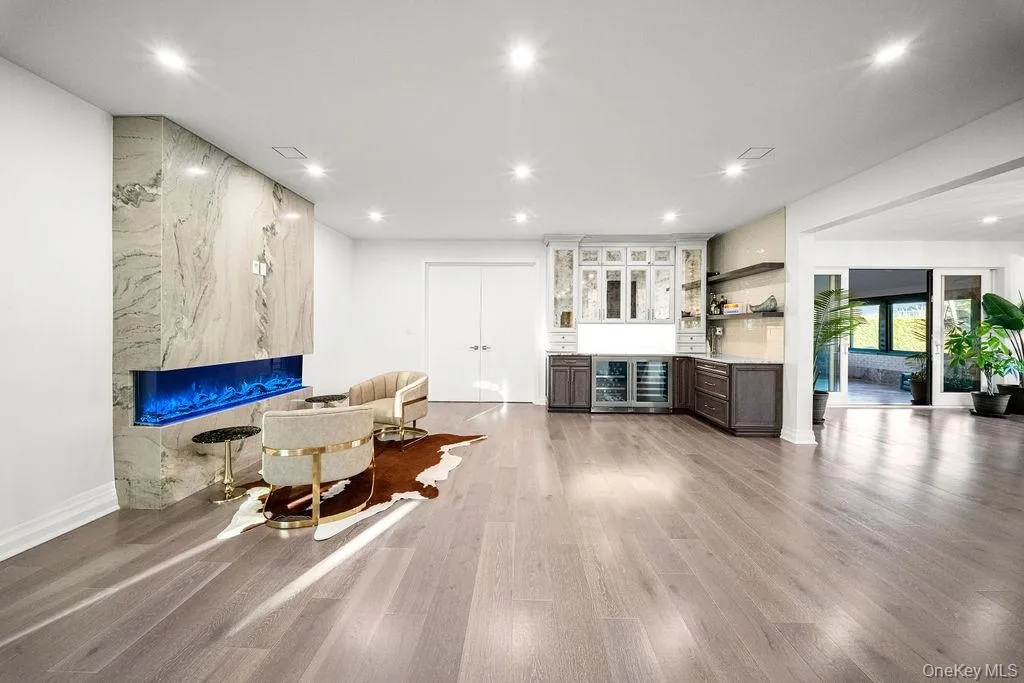 5 Nicolosi Drive, New York, NY, 4 Bedrooms Bedrooms, 11 Rooms Rooms,5 BathroomsBathrooms,Residential,For Rent,Nicolosi,0,1023913 5 Nicolosi Drive, New York, NY, 4 Bedrooms Bedrooms, 11 Rooms Rooms,5 BathroomsBathrooms,Residential,For Rent,Nicolosi,0,1023913