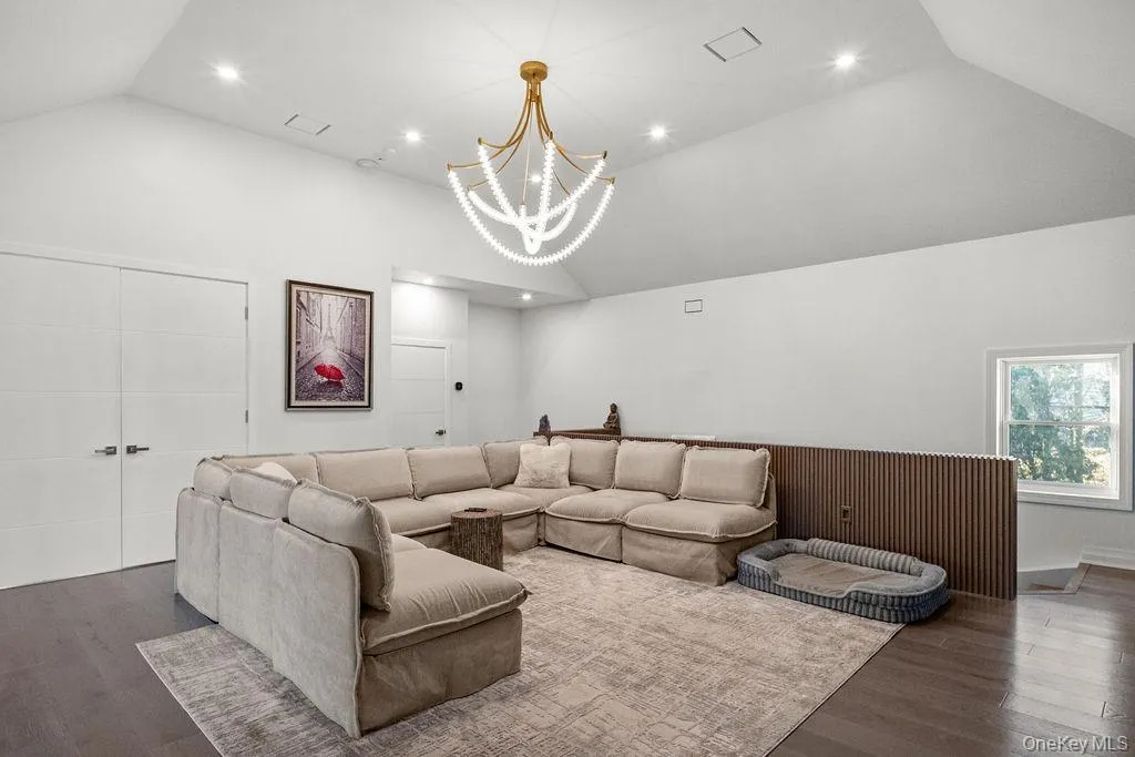5 Nicolosi Drive, New York, NY, 4 Bedrooms Bedrooms, 11 Rooms Rooms,5 BathroomsBathrooms,Residential,For Rent,Nicolosi,0,1023913 5 Nicolosi Drive, New York, NY, 4 Bedrooms Bedrooms, 11 Rooms Rooms,5 BathroomsBathrooms,Residential,For Rent,Nicolosi,0,1023913