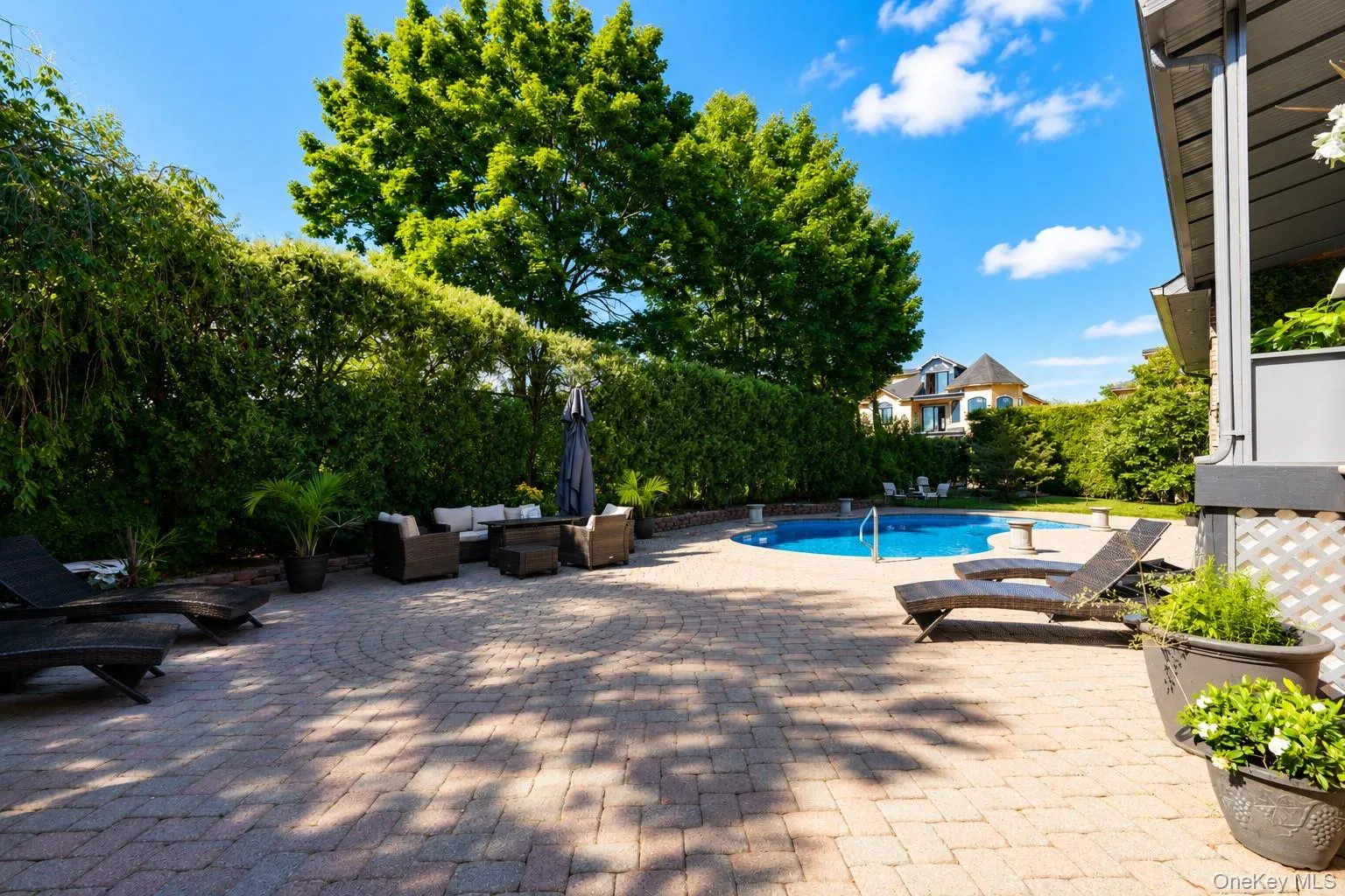 5 Nicolosi Drive, New York, NY, 4 Bedrooms Bedrooms, 11 Rooms Rooms,5 BathroomsBathrooms,Residential,For Rent,Nicolosi,0,1023913 5 Nicolosi Drive, New York, NY, 4 Bedrooms Bedrooms, 11 Rooms Rooms,5 BathroomsBathrooms,Residential,For Rent,Nicolosi,0,1023913