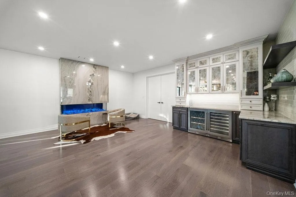 5 Nicolosi Drive, New York, NY, 4 Bedrooms Bedrooms, 11 Rooms Rooms,5 BathroomsBathrooms,Residential,For Rent,Nicolosi,0,1023913 5 Nicolosi Drive, New York, NY, 4 Bedrooms Bedrooms, 11 Rooms Rooms,5 BathroomsBathrooms,Residential,For Rent,Nicolosi,0,1023913