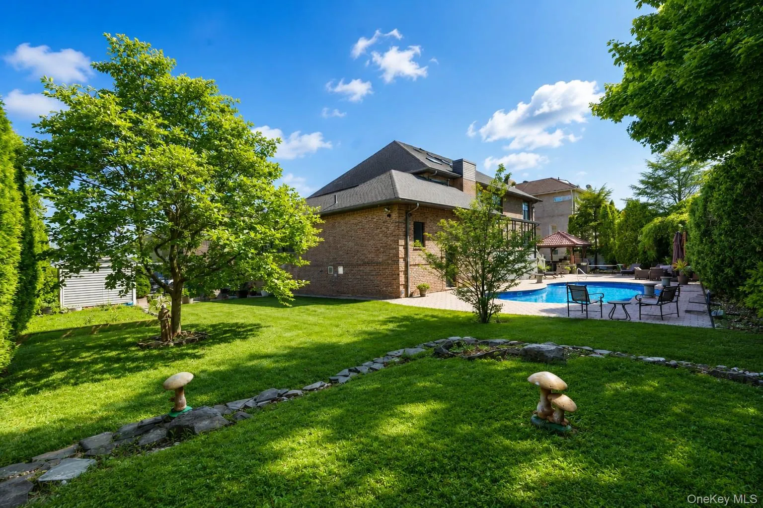 5 Nicolosi Drive, New York, NY, 4 Bedrooms Bedrooms, 11 Rooms Rooms,5 BathroomsBathrooms,Residential,For Rent,Nicolosi,0,1023913 5 Nicolosi Drive, New York, NY, 4 Bedrooms Bedrooms, 11 Rooms Rooms,5 BathroomsBathrooms,Residential,For Rent,Nicolosi,0,1023913