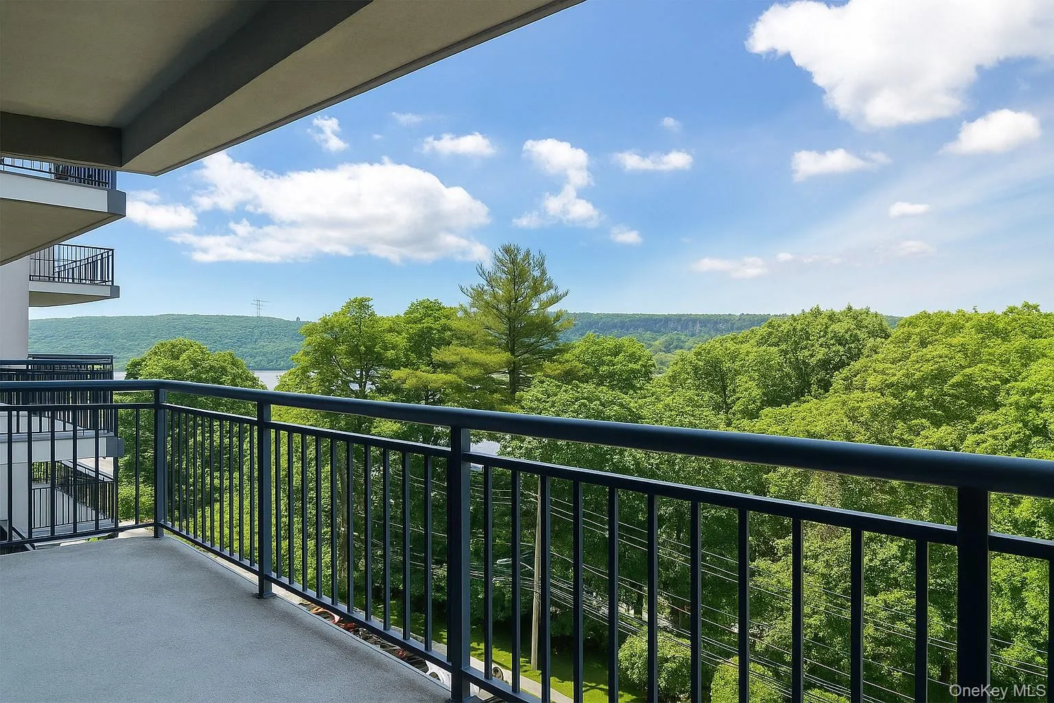 1020 Warburton Avenue, Yonkers, NY, 2 Bedrooms Bedrooms, 5 Rooms Rooms,2 BathroomsBathrooms,Residential Lease,For Rent,Warburton,0,1023914 1020 Warburton Avenue, Yonkers, NY, 2 Bedrooms Bedrooms, 5 Rooms Rooms,2 BathroomsBathrooms,Residential Lease,For Rent,Warburton,0,1023914