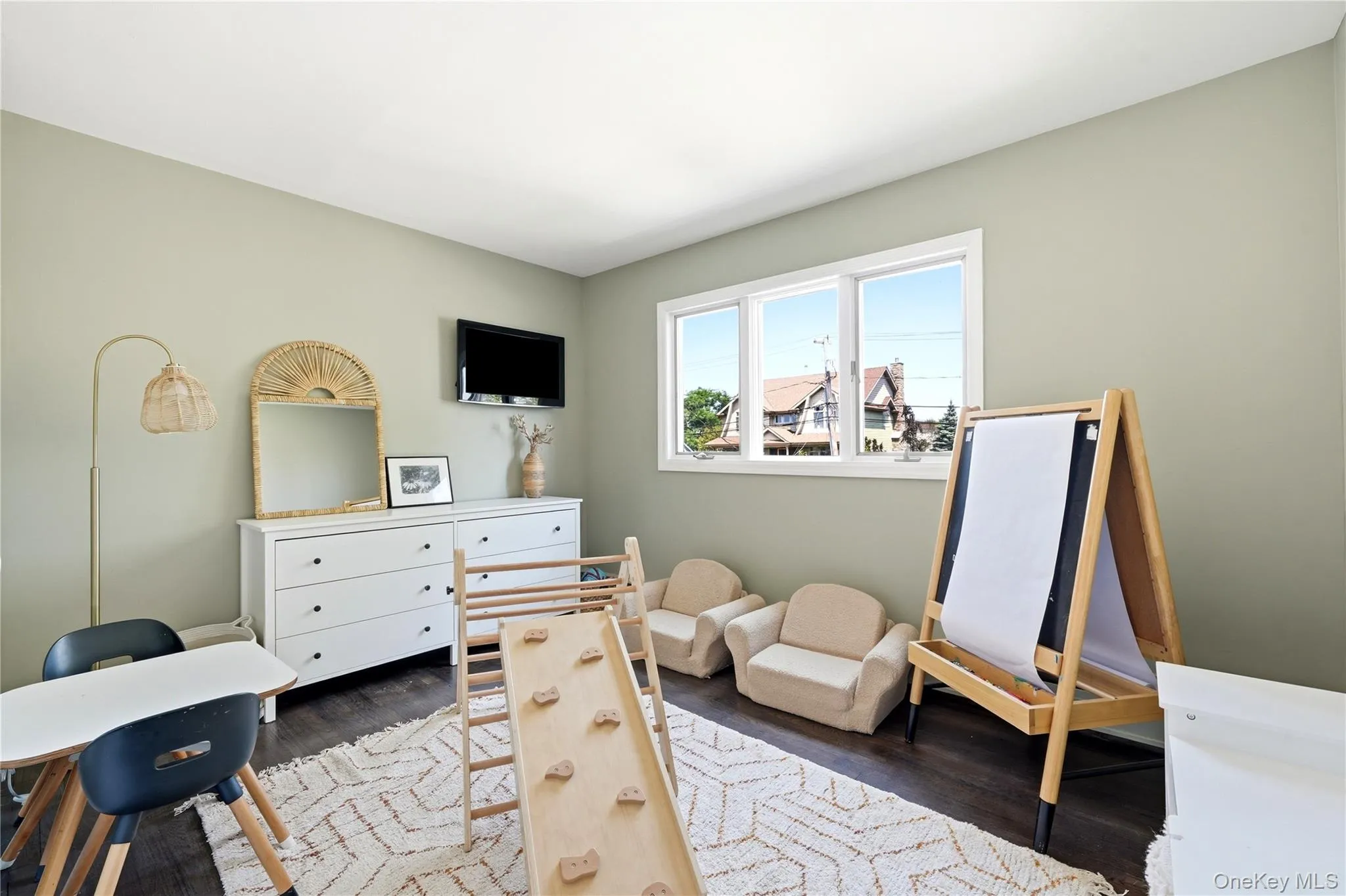 240 Eaton Lane, Islip, NY, 4 Bedrooms Bedrooms, 9 Rooms Rooms,2 BathroomsBathrooms,Residential,For Rent,Eaton,0,1023915 240 Eaton Lane, Islip, NY, 4 Bedrooms Bedrooms, 9 Rooms Rooms,2 BathroomsBathrooms,Residential,For Rent,Eaton,0,1023915