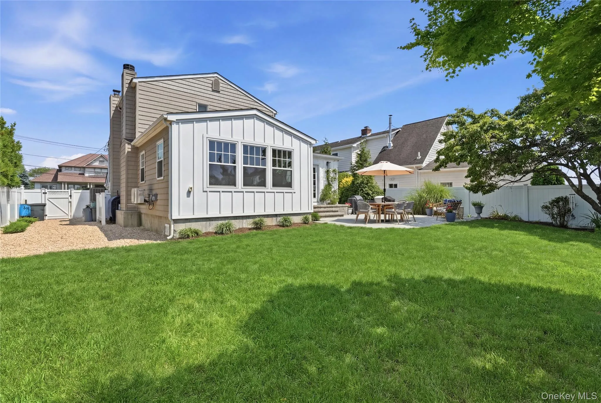 240 Eaton Lane, Islip, NY, 4 Bedrooms Bedrooms, 9 Rooms Rooms,2 BathroomsBathrooms,Residential,For Rent,Eaton,0,1023915 240 Eaton Lane, Islip, NY, 4 Bedrooms Bedrooms, 9 Rooms Rooms,2 BathroomsBathrooms,Residential,For Rent,Eaton,0,1023915