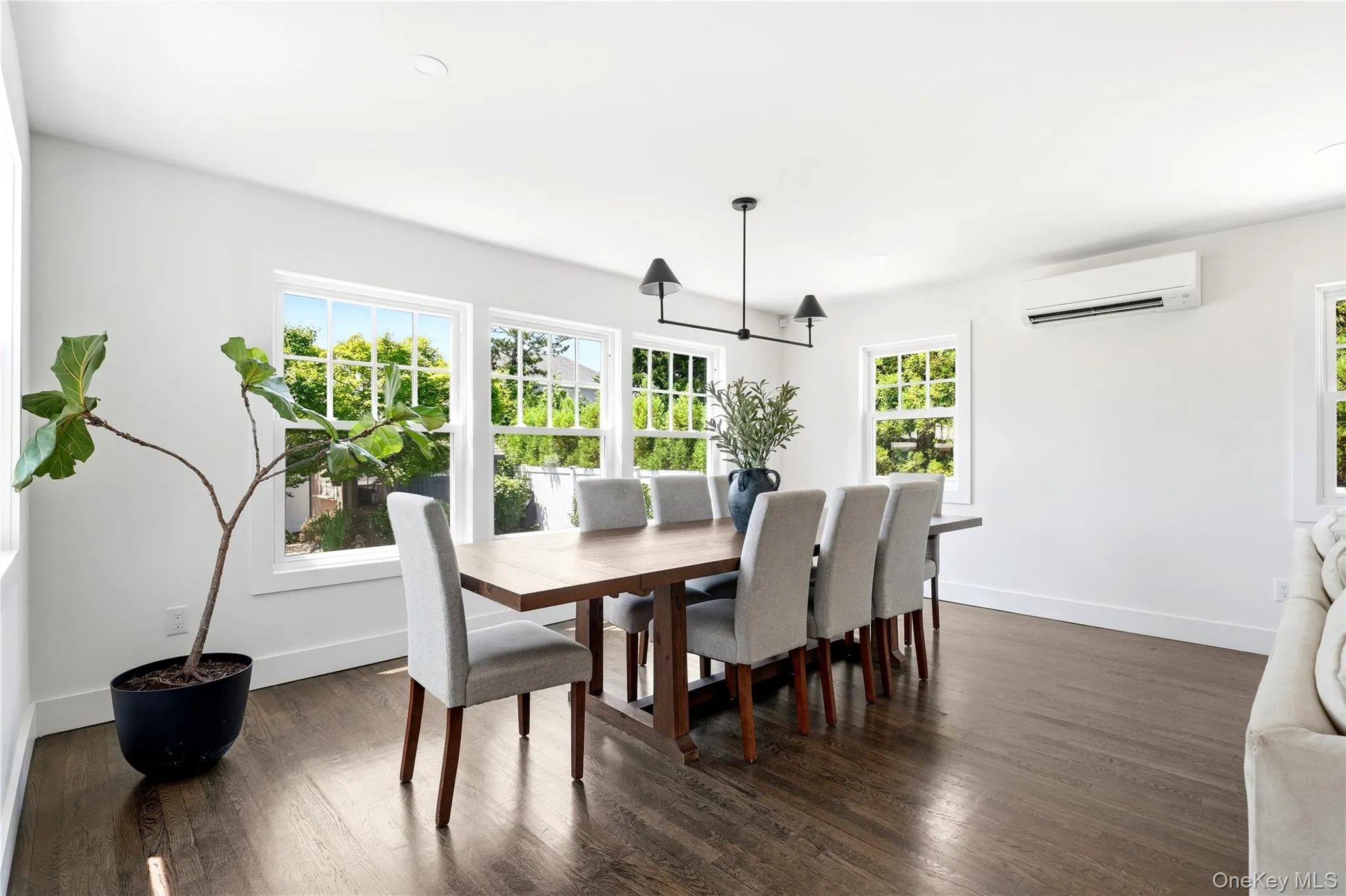 240 Eaton Lane, Islip, NY, 4 Bedrooms Bedrooms, 9 Rooms Rooms,2 BathroomsBathrooms,Residential,For Rent,Eaton,0,1023915 240 Eaton Lane, Islip, NY, 4 Bedrooms Bedrooms, 9 Rooms Rooms,2 BathroomsBathrooms,Residential,For Rent,Eaton,0,1023915