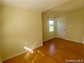 5 Louis Avenue, Clarkstown, NY, 2 Bedrooms Bedrooms, 5 Rooms Rooms,1 BathroomBathrooms,Residential Lease,For Rent,Louis,0,1023917 5 Louis Avenue, Clarkstown, NY, 2 Bedrooms Bedrooms, 5 Rooms Rooms,1 BathroomBathrooms,Residential Lease,For Rent,Louis,0,1023917