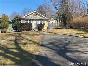 5 Louis Avenue, Clarkstown, NY, 2 Bedrooms Bedrooms, 5 Rooms Rooms,1 BathroomBathrooms,Residential Lease,For Rent,Louis,0,1023917 5 Louis Avenue, Clarkstown, NY, 2 Bedrooms Bedrooms, 5 Rooms Rooms,1 BathroomBathrooms,Residential Lease,For Rent,Louis,0,1023917