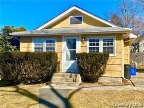 5 Louis Avenue, Clarkstown, NY, 2 Bedrooms Bedrooms, 5 Rooms Rooms,1 BathroomBathrooms,Residential Lease,For Rent,Louis,0,1023917 5 Louis Avenue, Clarkstown, NY, 2 Bedrooms Bedrooms, 5 Rooms Rooms,1 BathroomBathrooms,Residential Lease,For Rent,Louis,0,1023917