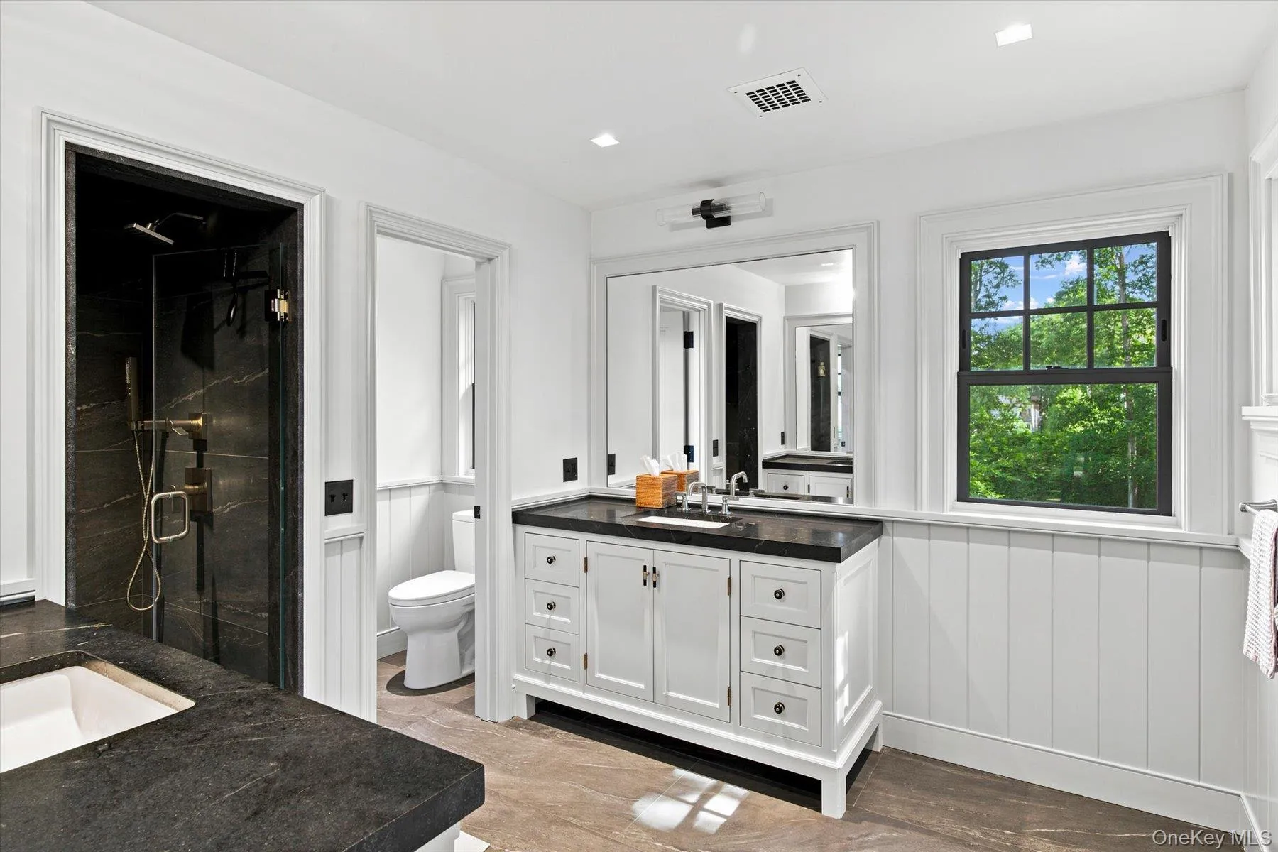 Double vanities Double vanities