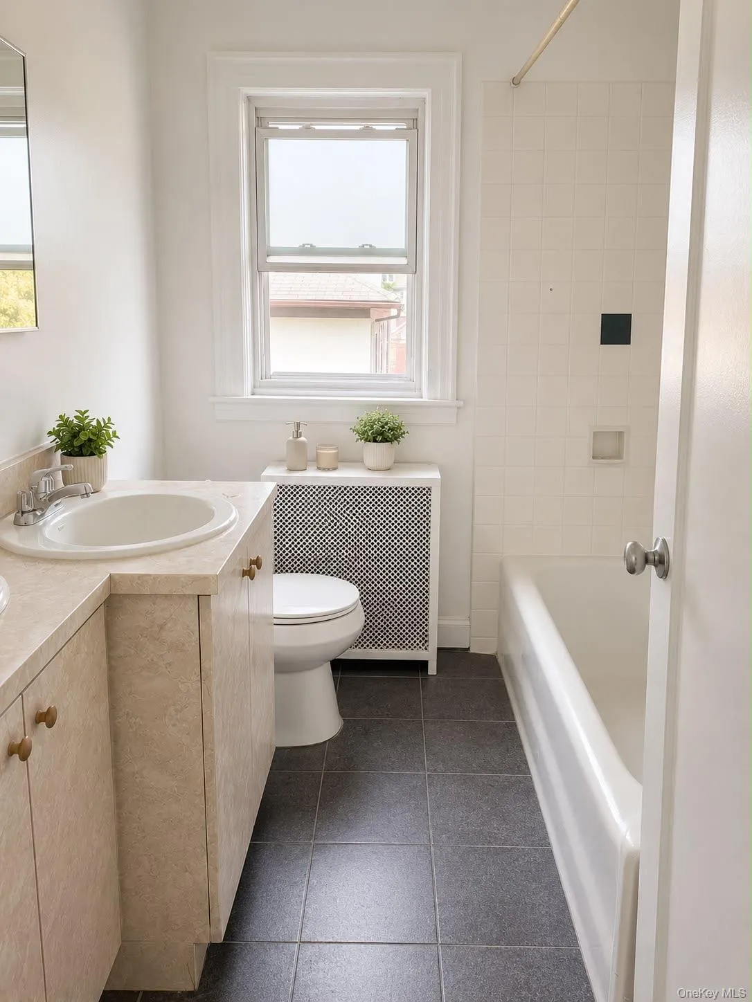 247 Nuber Avenue, Mount Vernon, NY, 3 Bedrooms Bedrooms, 6 Rooms Rooms,1 BathroomBathrooms,Residential Lease,For Rent,Nuber,0,1023934 247 Nuber Avenue, Mount Vernon, NY, 3 Bedrooms Bedrooms, 6 Rooms Rooms,1 BathroomBathrooms,Residential Lease,For Rent,Nuber,0,1023934