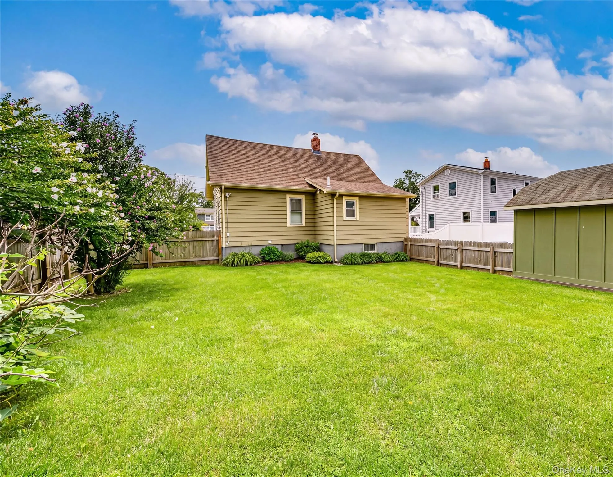 21 Bay 3rd Street, Islip, NY, 2 Bedrooms Bedrooms, 6 Rooms Rooms,1 BathroomBathrooms,Residential,For Rent,Bay 3rd,0,1023939 21 Bay 3rd Street, Islip, NY, 2 Bedrooms Bedrooms, 6 Rooms Rooms,1 BathroomBathrooms,Residential,For Rent,Bay 3rd,0,1023939