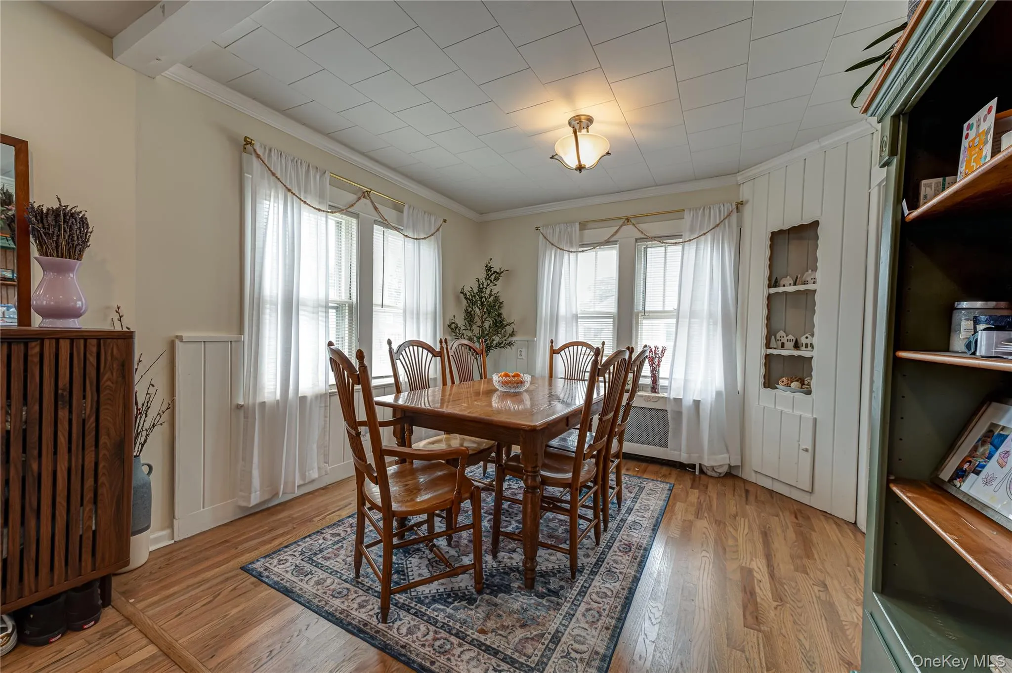 21 Bay 3rd Street, Islip, NY, 2 Bedrooms Bedrooms, 6 Rooms Rooms,1 BathroomBathrooms,Residential,For Rent,Bay 3rd,0,1023939 21 Bay 3rd Street, Islip, NY, 2 Bedrooms Bedrooms, 6 Rooms Rooms,1 BathroomBathrooms,Residential,For Rent,Bay 3rd,0,1023939