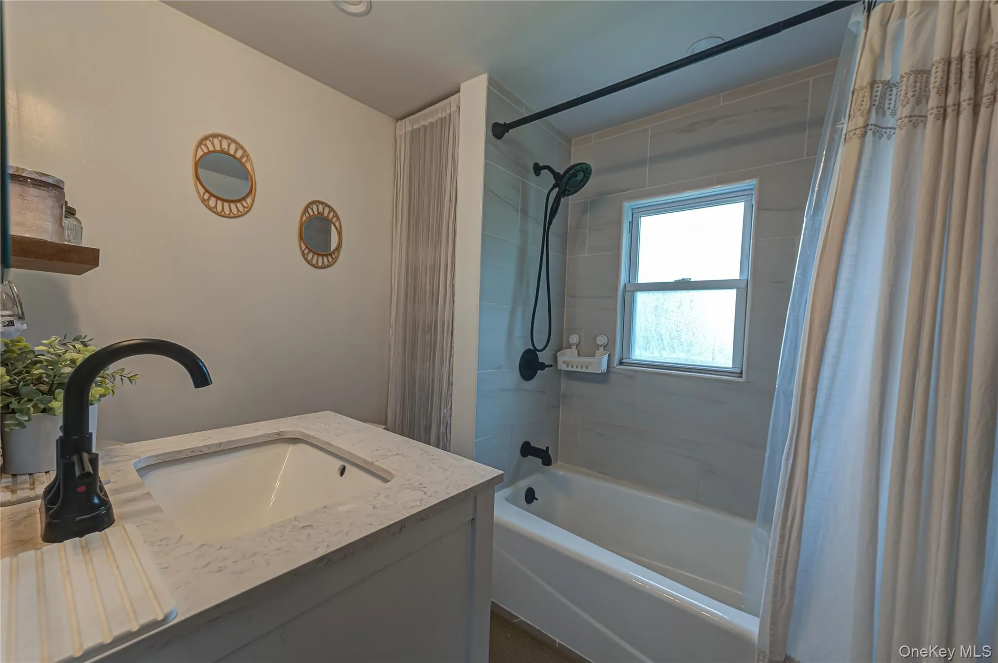 21 Bay 3rd Street, Islip, NY, 2 Bedrooms Bedrooms, 6 Rooms Rooms,1 BathroomBathrooms,Residential,For Rent,Bay 3rd,0,1023939 21 Bay 3rd Street, Islip, NY, 2 Bedrooms Bedrooms, 6 Rooms Rooms,1 BathroomBathrooms,Residential,For Rent,Bay 3rd,0,1023939
