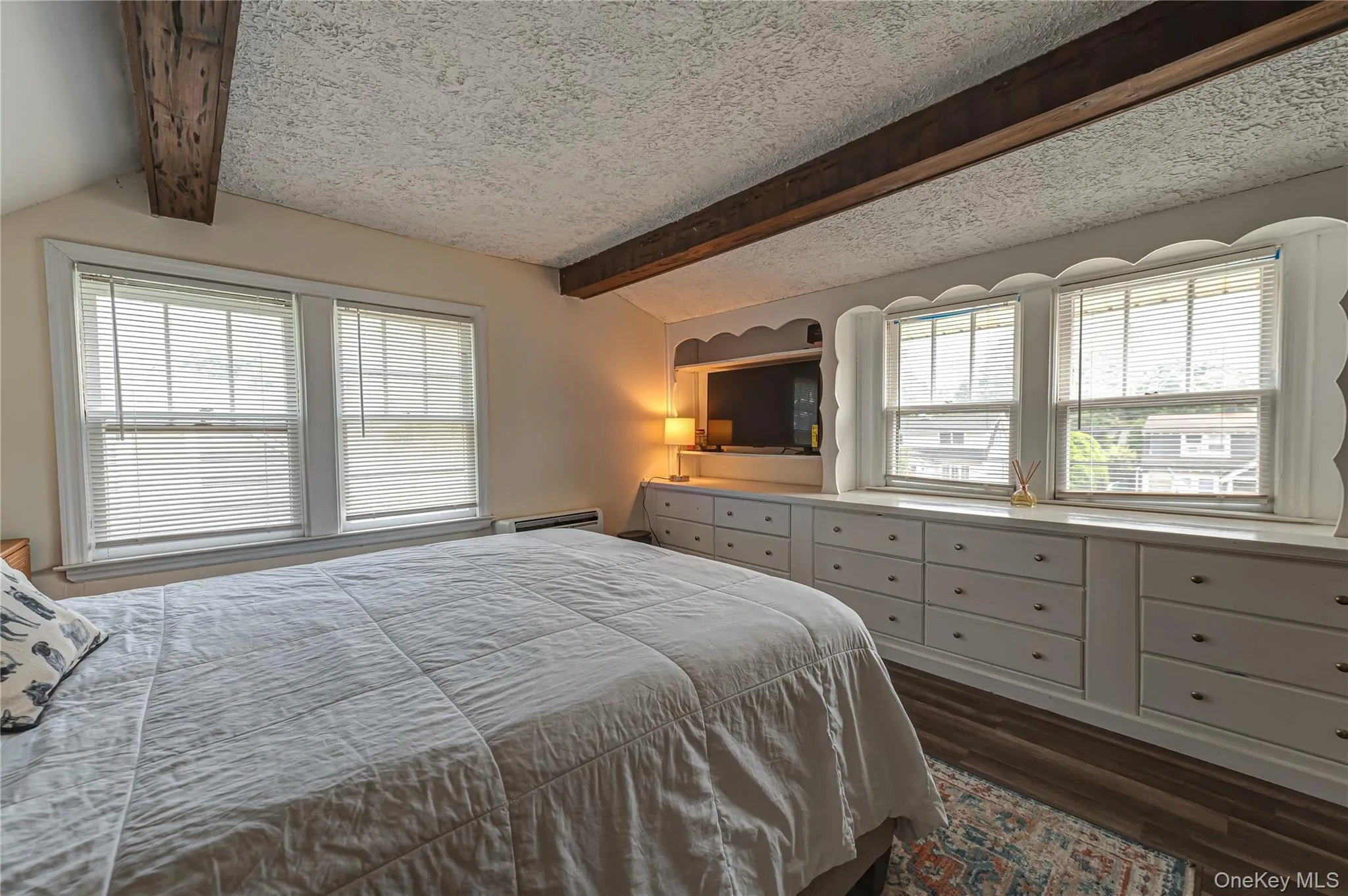 21 Bay 3rd Street, Islip, NY, 2 Bedrooms Bedrooms, 6 Rooms Rooms,1 BathroomBathrooms,Residential,For Rent,Bay 3rd,0,1023939 21 Bay 3rd Street, Islip, NY, 2 Bedrooms Bedrooms, 6 Rooms Rooms,1 BathroomBathrooms,Residential,For Rent,Bay 3rd,0,1023939
