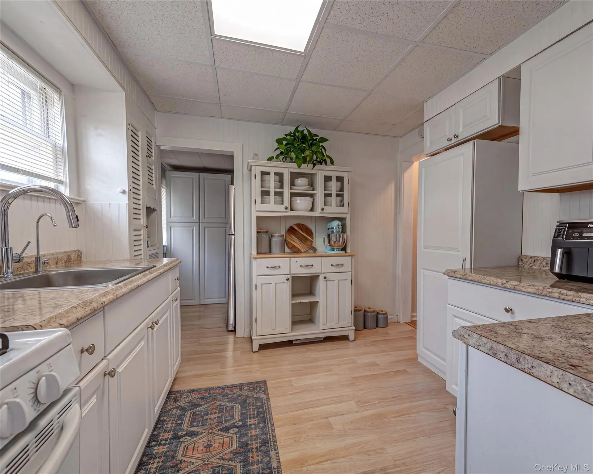 21 Bay 3rd Street, Islip, NY, 2 Bedrooms Bedrooms, 6 Rooms Rooms,1 BathroomBathrooms,Residential,For Rent,Bay 3rd,0,1023939 21 Bay 3rd Street, Islip, NY, 2 Bedrooms Bedrooms, 6 Rooms Rooms,1 BathroomBathrooms,Residential,For Rent,Bay 3rd,0,1023939