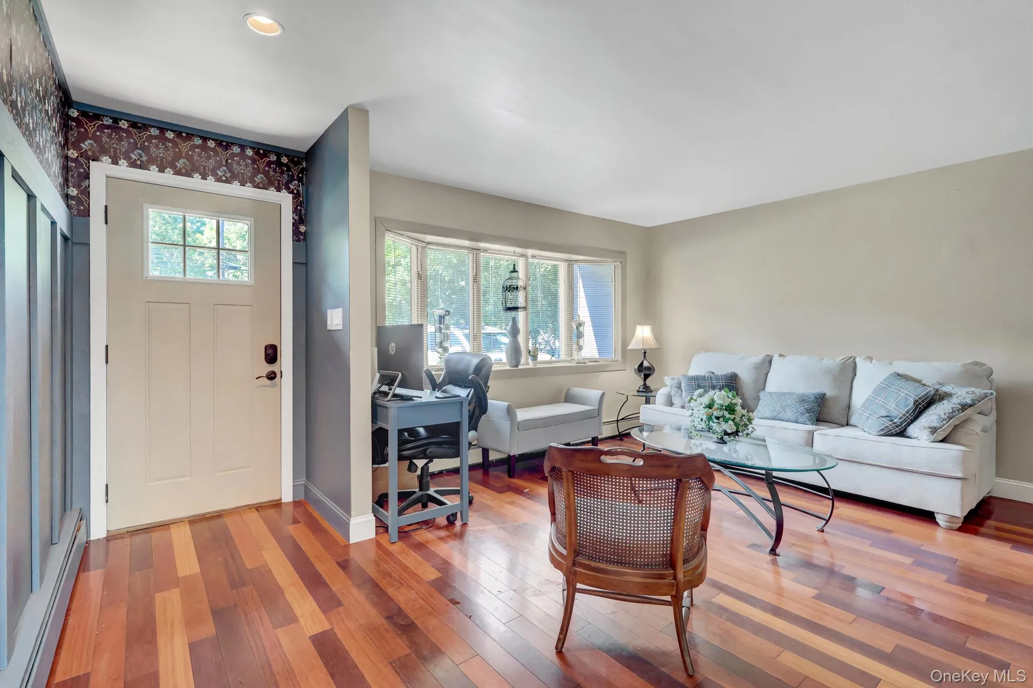 Spacious Living Room with Lots of Natural Light Spacious Living Room with Lots of Natural Light