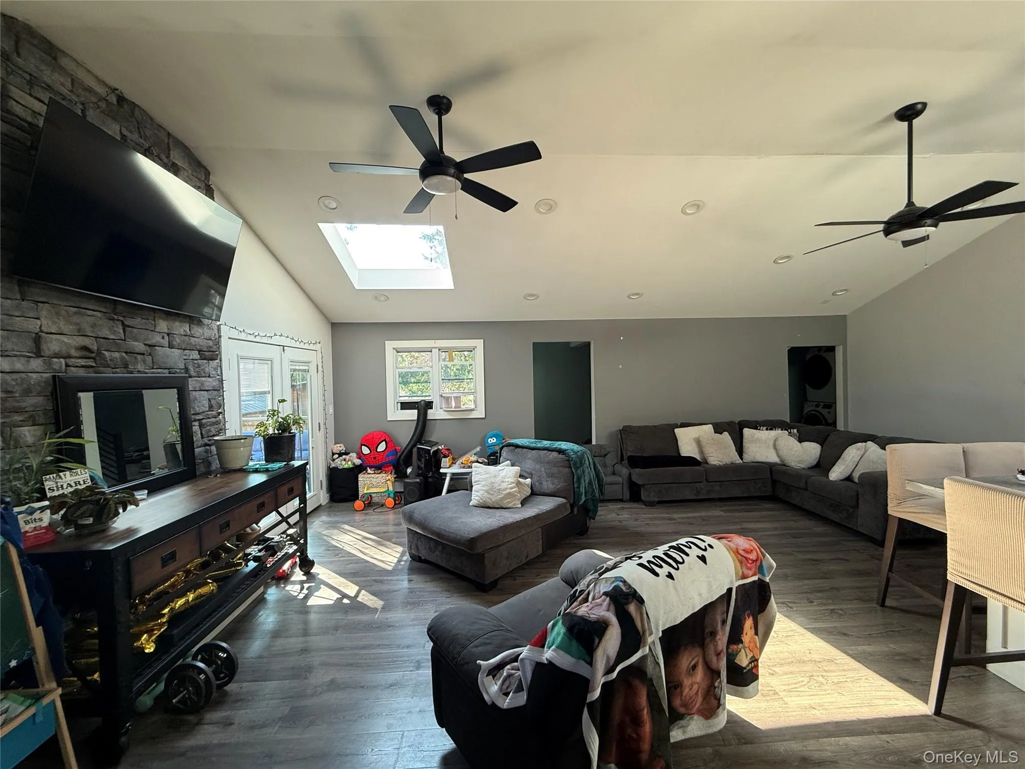 11 Summit Trail, Monroe, NY, 4 Bedrooms Bedrooms, 9 Rooms Rooms,2 BathroomsBathrooms,Residential,For Rent,Summit,0,1023942 11 Summit Trail, Monroe, NY, 4 Bedrooms Bedrooms, 9 Rooms Rooms,2 BathroomsBathrooms,Residential,For Rent,Summit,0,1023942