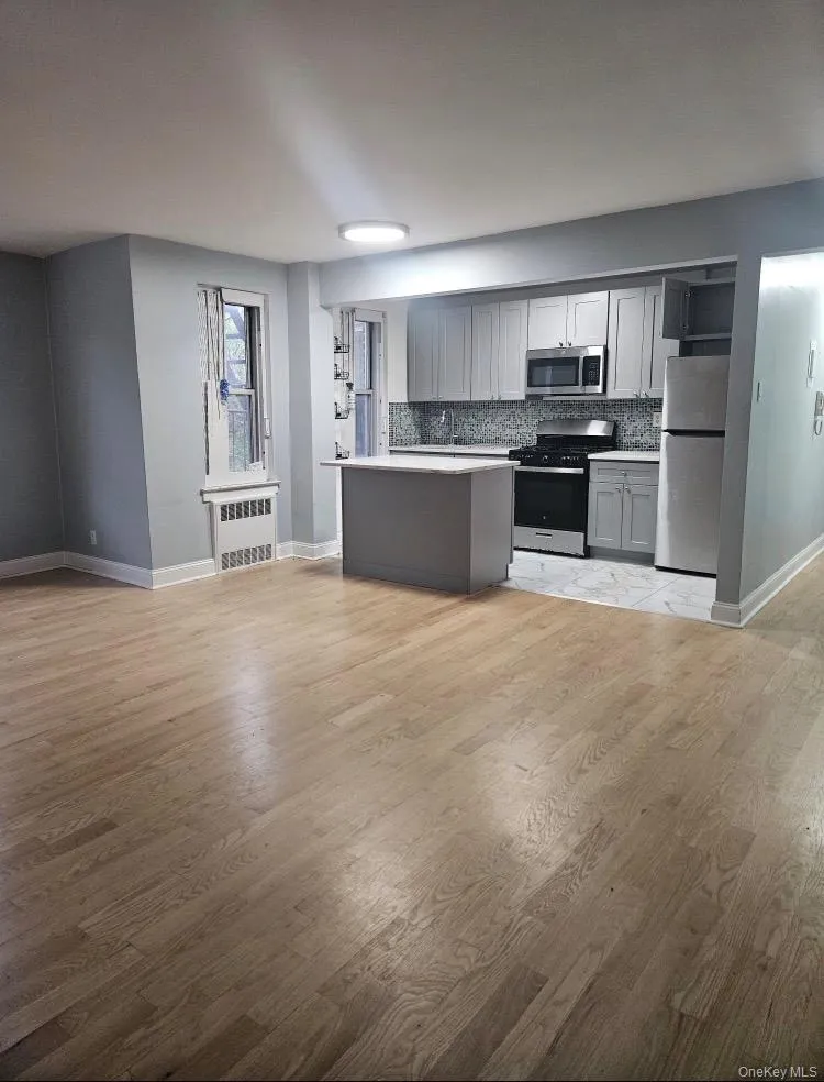 65-35 Yellowstone Boulevard, New York, NY, 1 Bedroom Bedrooms, 4 Rooms Rooms,1 BathroomBathrooms,Residential Lease,For Rent,Yellowstone,0,1023944 65-35 Yellowstone Boulevard, New York, NY, 1 Bedroom Bedrooms, 4 Rooms Rooms,1 BathroomBathrooms,Residential Lease,For Rent,Yellowstone,0,1023944