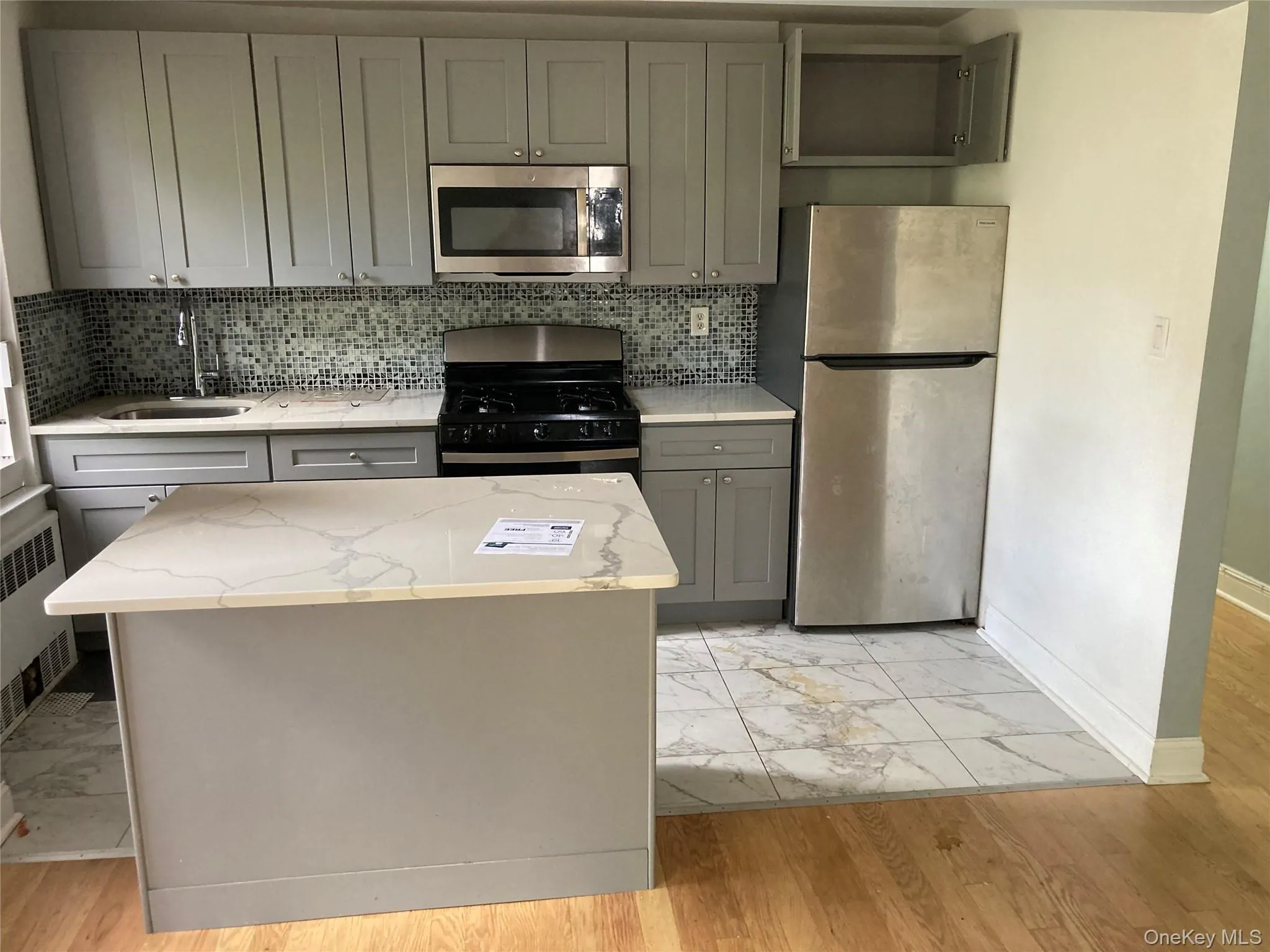65-35 Yellowstone Boulevard, New York, NY, 1 Bedroom Bedrooms, 4 Rooms Rooms,1 BathroomBathrooms,Residential Lease,For Rent,Yellowstone,0,1023944 65-35 Yellowstone Boulevard, New York, NY, 1 Bedroom Bedrooms, 4 Rooms Rooms,1 BathroomBathrooms,Residential Lease,For Rent,Yellowstone,0,1023944