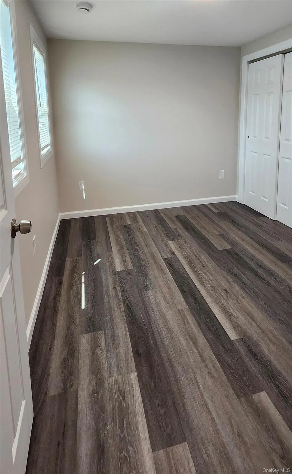 Bedroom with Vinyl Flooring Bedroom with Vinyl Flooring