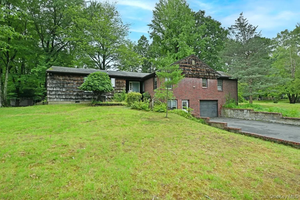 43 Sutin Place, Ramapo, NY, 4 Bedrooms Bedrooms, 9 Rooms Rooms,2 BathroomsBathrooms,Residential,For Rent,Sutin,0,1023949 43 Sutin Place, Ramapo, NY, 4 Bedrooms Bedrooms, 9 Rooms Rooms,2 BathroomsBathrooms,Residential,For Rent,Sutin,0,1023949