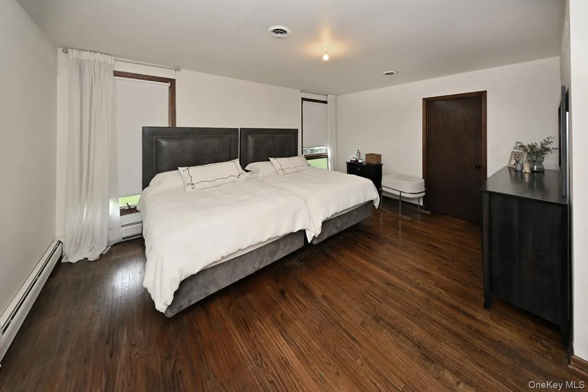 43 Sutin Place, Ramapo, NY, 4 Bedrooms Bedrooms, 9 Rooms Rooms,2 BathroomsBathrooms,Residential,For Rent,Sutin,0,1023949 43 Sutin Place, Ramapo, NY, 4 Bedrooms Bedrooms, 9 Rooms Rooms,2 BathroomsBathrooms,Residential,For Rent,Sutin,0,1023949